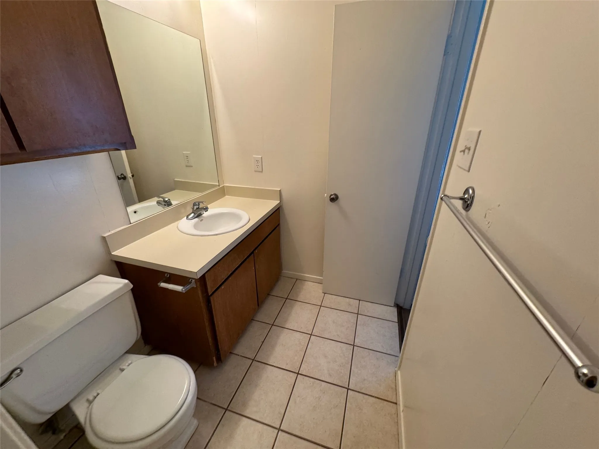 Quadruplex For Rent in Tarrant County , 3514 Smith Barry Road, Pantego, Texas 76013, 2 Bedroom, 3 Bathroom, Garage spaces, 1,200 Sqft, built in 1980, mls#21376309, Real Estate Agent in Pantego, Homes For Rent in Tarrant county, Homes For Rent in Pantego, Realtor in Pantego Texas, Real Estate Brokerage Independent Realty Texas, Luminita Cordes Realtor