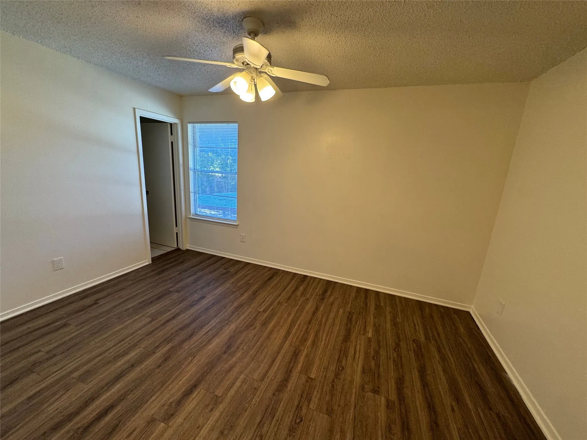 Quadruplex For Rent in Tarrant County , 3514 Smith Barry Road, Pantego, Texas 76013, 2 Bedroom, 3 Bathroom, Garage spaces, 1,200 Sqft, built in 1980, mls#21376309, Real Estate Agent in Pantego, Homes For Rent in Tarrant county, Homes For Rent in Pantego, Realtor in Pantego Texas, Real Estate Brokerage Independent Realty Texas, Luminita Cordes Realtor