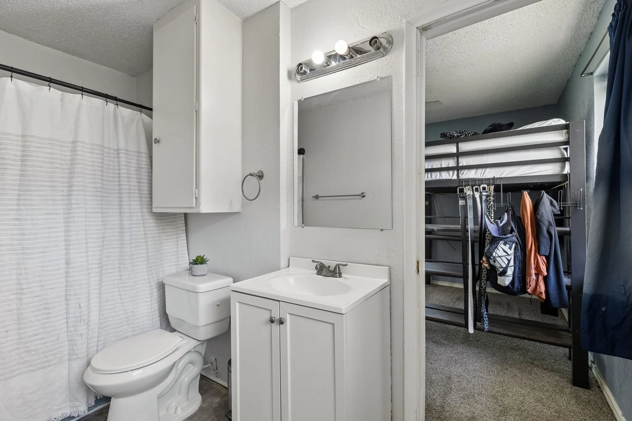 Single Family Residence For Sale in Dallas County , 13955 Birchlawn Drive, Farmers Branch, Texas 75234, 3 Bedroom, 2 Bathroom, 1 Garage spaces, 1,607 Sqft, built in 1956, mls#21376286, Real Estate Agent in Farmers Branch, Homes For Sale in Dallas county, Homes For Sale in Farmers Branch, Realtor in Farmers Branch Texas, Real Estate Brokerage Independent Realty Texas, Luminita Cordes Realtor