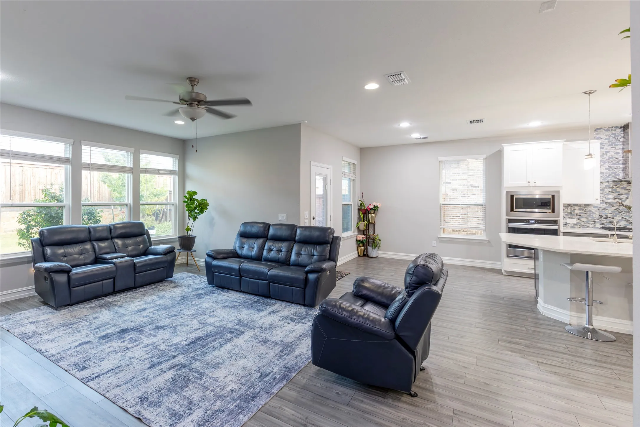 Single Family Residence For Sale in Collin County , 3424 Etta Terrace, Celina, Texas 75009, 4 Bedroom, 3 Bathroom, 2 Garage spaces, 3,359 Sqft, built in 2021, mls#21376195, Real Estate Agent in Celina, Homes For Sale in Collin county, Homes For Sale in Celina, Realtor in Celina Texas, Real Estate Brokerage Independent Realty Texas, Luminita Cordes Realtor
