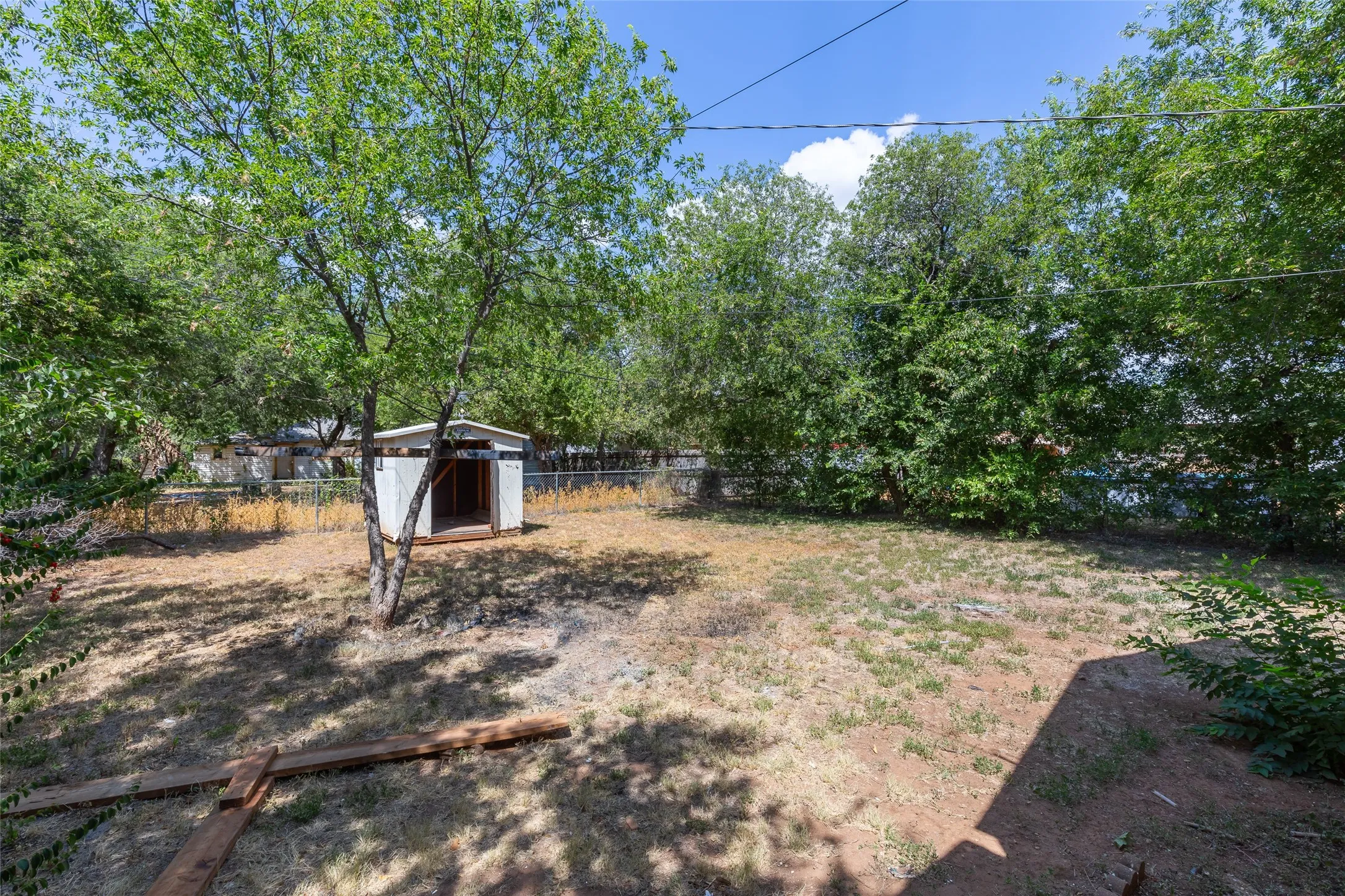 Single Family Residence For Sale in Taylor County , 3010 Bickley Street, Abilene, Texas 79605, 4 Bedroom, 2 Bathroom, Garage spaces, 1,050 Sqft, built in 1945, mls#21373908, Real Estate Agent in Abilene, Homes For Sale in Taylor county, Homes For Sale in Abilene, Realtor in Abilene Texas, Real Estate Brokerage Independent Realty Texas, Luminita Cordes Realtor