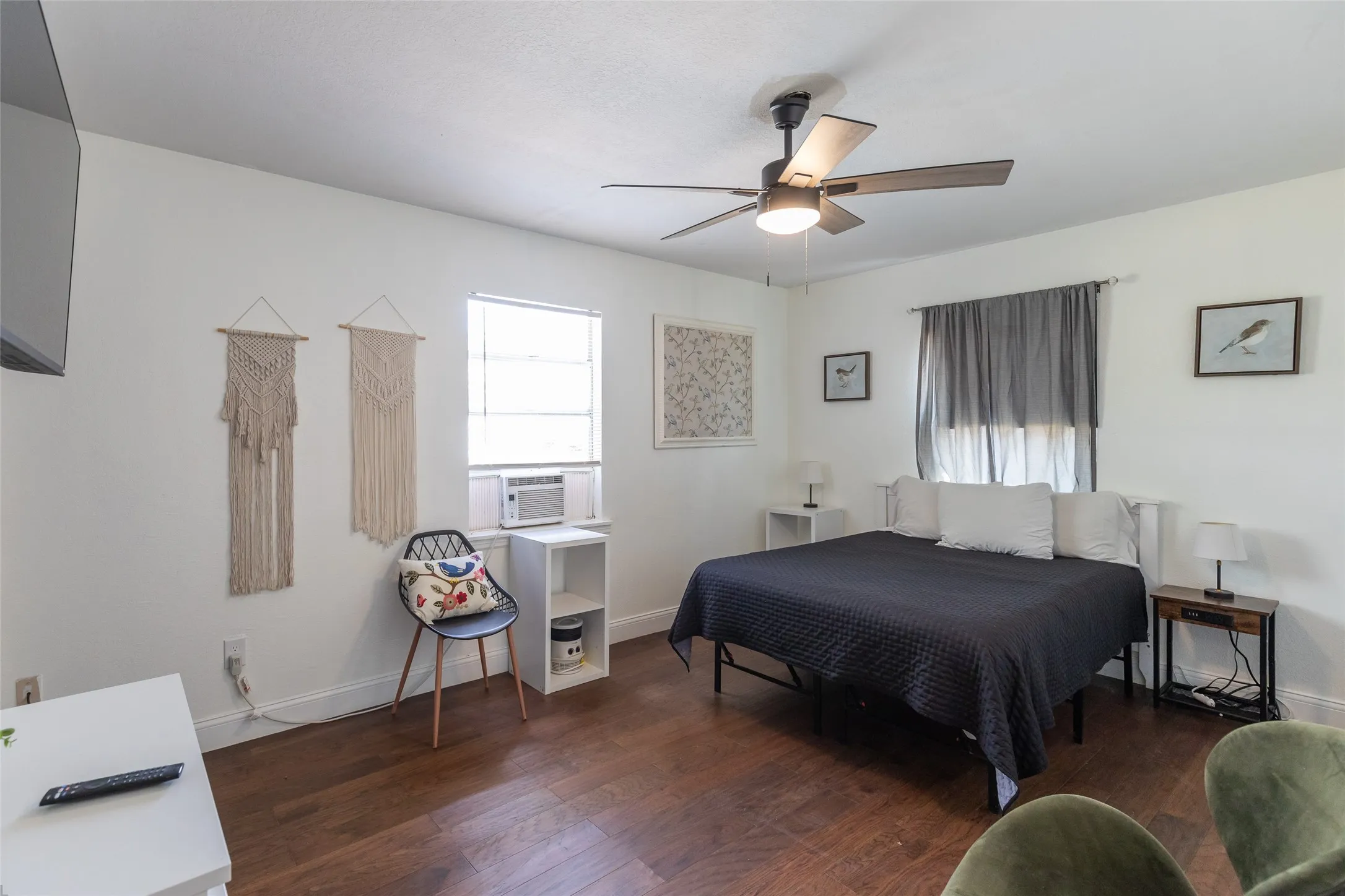 Single Family Residence For Sale in Taylor County , 3010 Bickley Street, Abilene, Texas 79605, 4 Bedroom, 2 Bathroom, Garage spaces, 1,050 Sqft, built in 1945, mls#21373908, Real Estate Agent in Abilene, Homes For Sale in Taylor county, Homes For Sale in Abilene, Realtor in Abilene Texas, Real Estate Brokerage Independent Realty Texas, Luminita Cordes Realtor