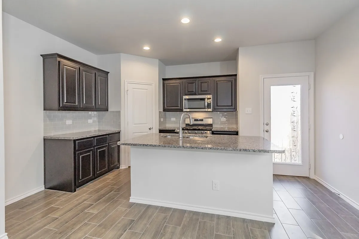 Single Family Residence For Rent in Kaufman County , 2112 River Pine Road, Forney, Texas 75126, 3 Bedroom, 2 Bathroom, 2 Garage spaces, 1,424 Sqft, built in 2023, mls#21376267, Real Estate Agent in Forney, Homes For Rent in Kaufman county, Homes For Rent in Forney, Realtor in Forney Texas, Real Estate Brokerage Independent Realty Texas, Luminita Cordes Realtor