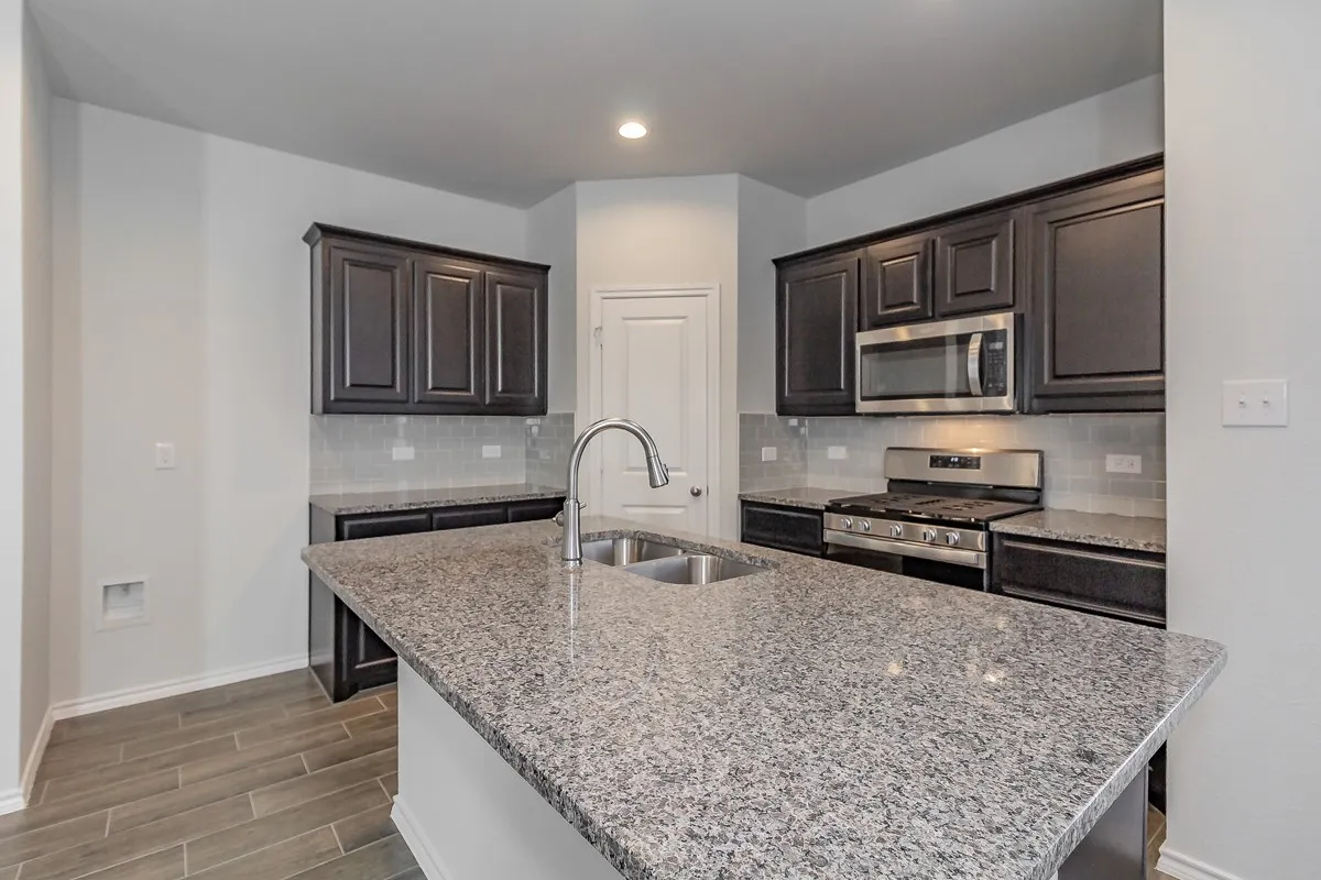 Single Family Residence For Rent in Kaufman County , 2112 River Pine Road, Forney, Texas 75126, 3 Bedroom, 2 Bathroom, 2 Garage spaces, 1,424 Sqft, built in 2023, mls#21376267, Real Estate Agent in Forney, Homes For Rent in Kaufman county, Homes For Rent in Forney, Realtor in Forney Texas, Real Estate Brokerage Independent Realty Texas, Luminita Cordes Realtor