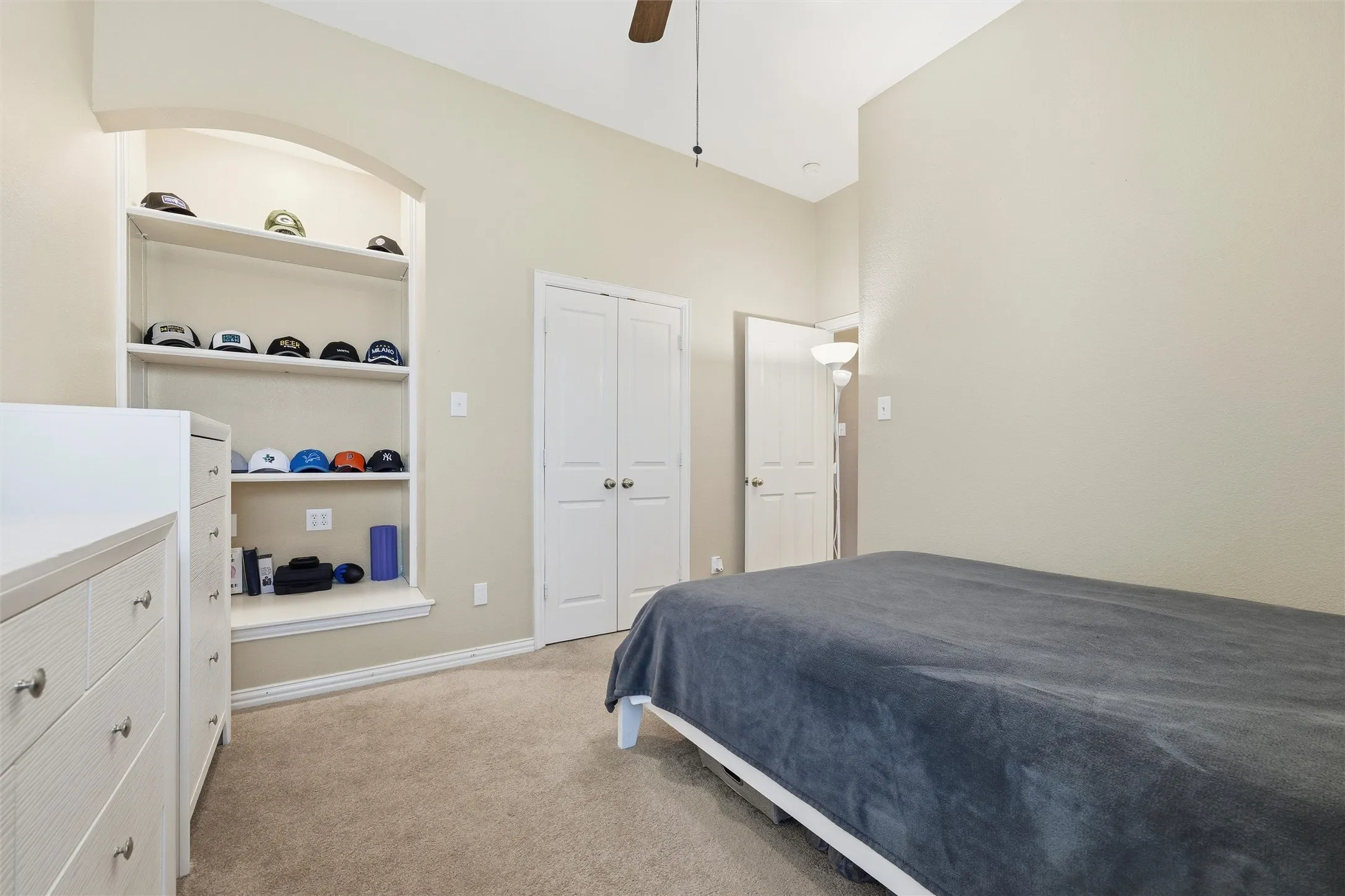 Single Family Residence For Sale in Tarrant County , 124 Myrtle Creek, Grapevine, Texas 76051, 3 Bedroom, 3 Bathroom, 2 Garage spaces, 3,047 Sqft, built in 2002, mls#21375989, Real Estate Agent in Grapevine, Homes For Sale in Tarrant county, Homes For Sale in Grapevine, Realtor in Grapevine Texas, Real Estate Brokerage Independent Realty Texas, Luminita Cordes Realtor