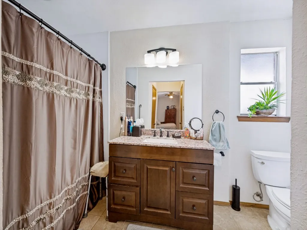 Single Family Residence For Sale in Tarrant County , 2728 Meadow Green, Bedford, Texas 76021, 4 Bedroom, 2 Bathroom, 2 Garage spaces, 1,754 Sqft, built in 1979, mls#21374977, Real Estate Agent in Bedford, Homes For Sale in Tarrant county, Homes For Sale in Bedford, Realtor in Bedford Texas, Real Estate Brokerage Independent Realty Texas, Luminita Cordes Realtor