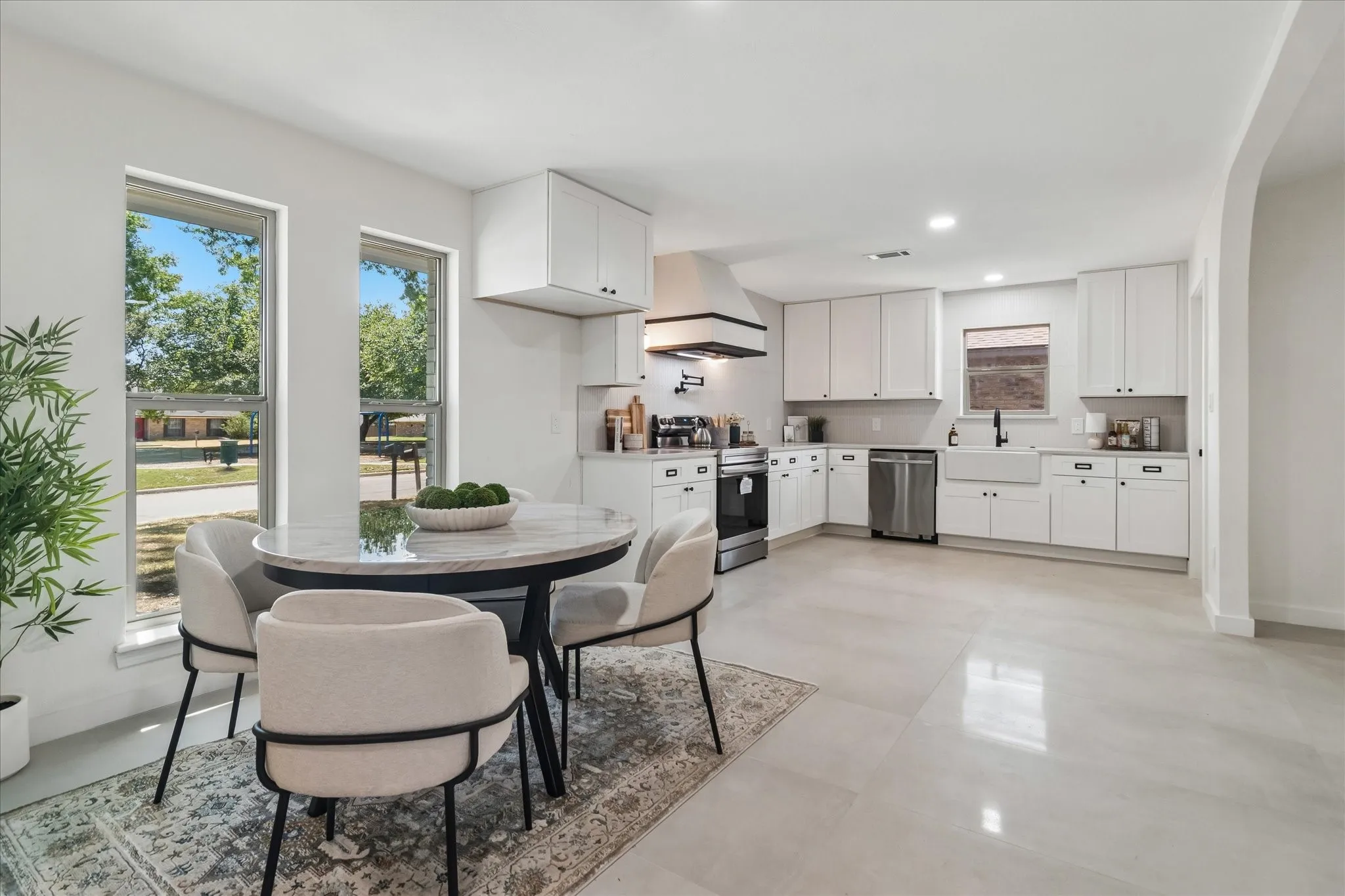 Single Family Residence For Sale in Collin County , 903 Emerson Drive, Allen, Texas 75002, 4 Bedroom, 3 Bathroom, Garage spaces, 2,200 Sqft, built in 1975, mls#21361526, Real Estate Agent in Allen, Homes For Sale in Collin county, Homes For Sale in Allen, Realtor in Allen Texas, Real Estate Brokerage Independent Realty Texas, Luminita Cordes Realtor