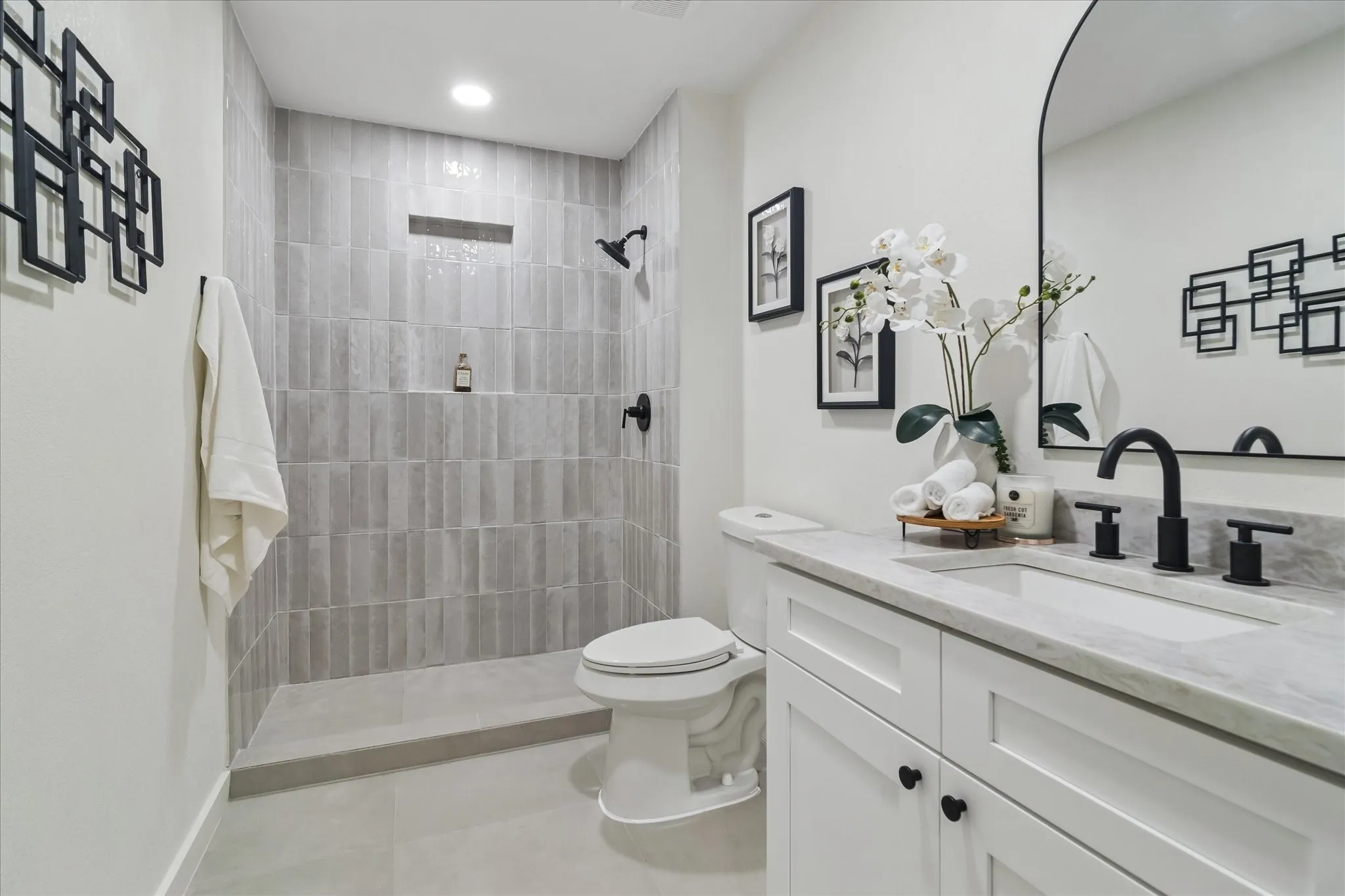 Single Family Residence For Sale in Collin County , 903 Emerson Drive, Allen, Texas 75002, 4 Bedroom, 3 Bathroom, Garage spaces, 2,200 Sqft, built in 1975, mls#21361526, Real Estate Agent in Allen, Homes For Sale in Collin county, Homes For Sale in Allen, Realtor in Allen Texas, Real Estate Brokerage Independent Realty Texas, Luminita Cordes Realtor