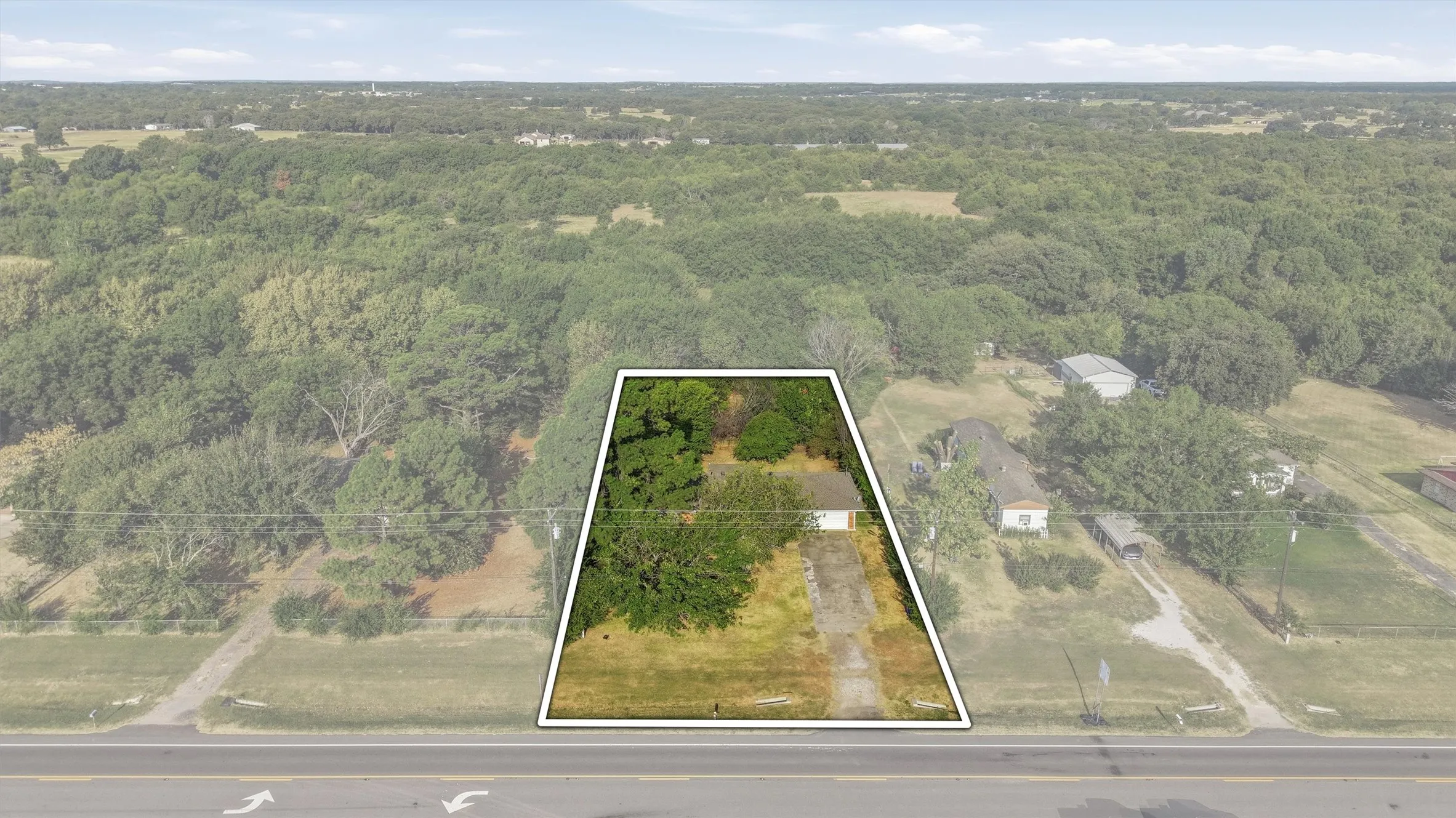 Office For Sale in Grayson County , 1017 Highway 377 N, Whitesboro, Texas 76273, 0, 0, Garage spaces, 0 Sqft, built in 1960, mls#21376318, Real Estate Agent in Whitesboro, Homes For Sale in Grayson county, Homes For Sale in Whitesboro, Realtor in Whitesboro Texas, Real Estate Brokerage Independent Realty Texas, Luminita Cordes Realtor