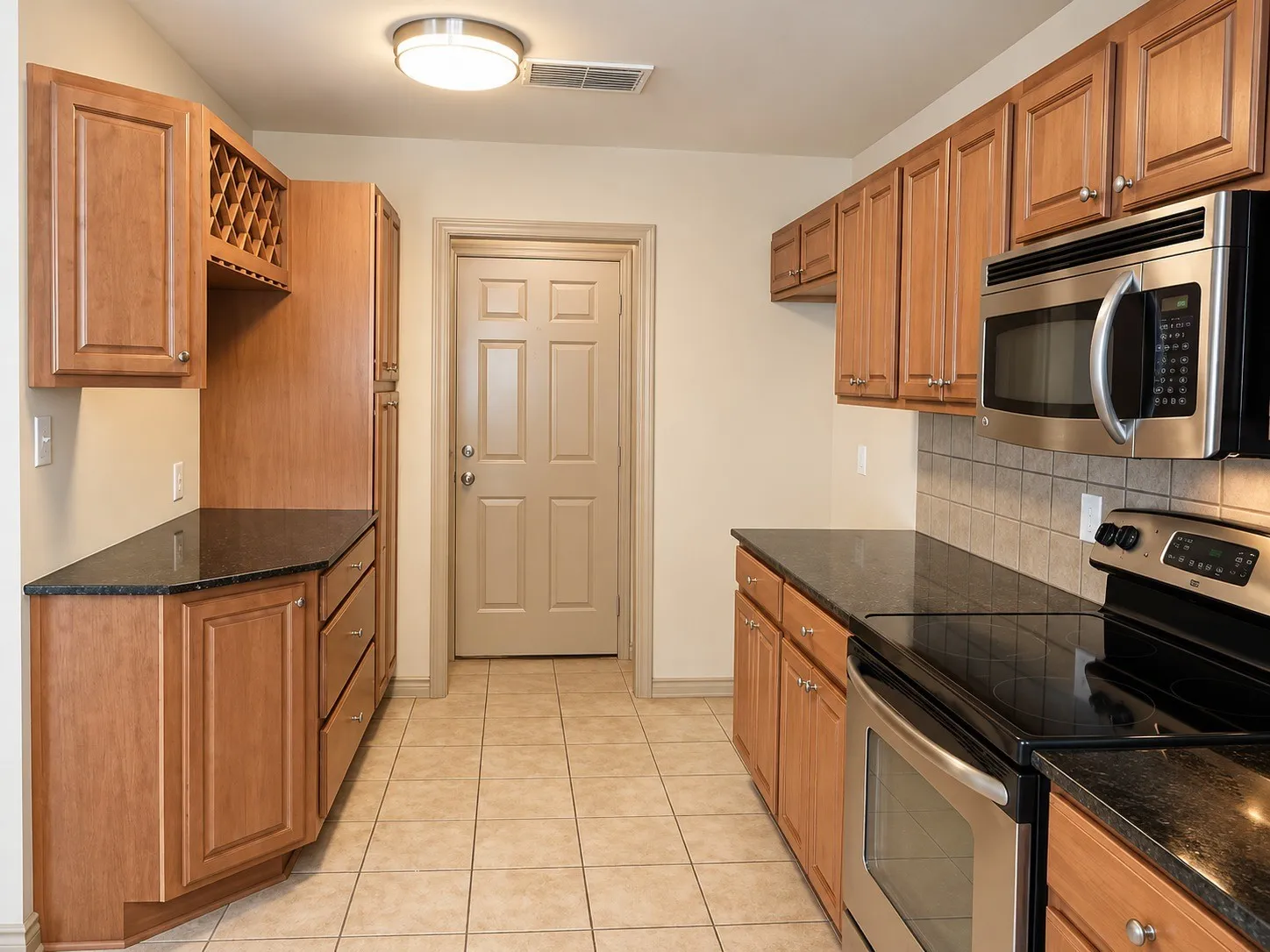 Townhouse For Rent in Tarrant County , 3933 Fernando Drive, Fort Worth, Texas 76040, 3 Bedroom, 3 Bathroom, 1 Garage spaces, 1,567 Sqft, built in 2008, mls#21376330, Real Estate Agent in Fort Worth, Homes For Rent in Tarrant county, Homes For Rent in Fort Worth, Realtor in Fort Worth Texas, Real Estate Brokerage Independent Realty Texas, Luminita Cordes Realtor