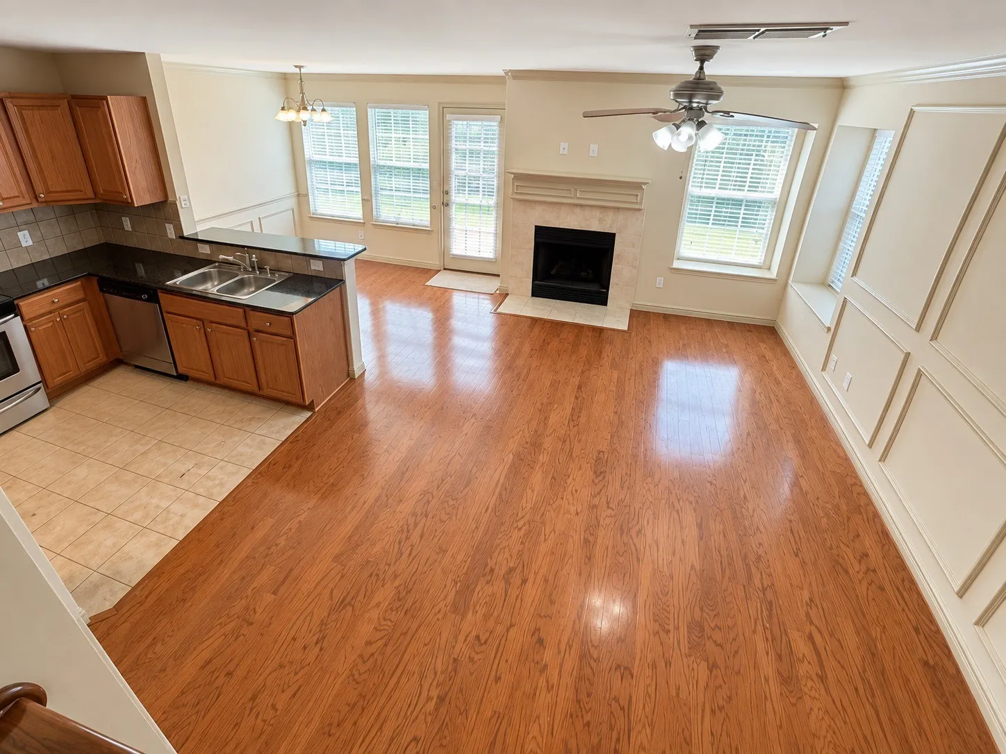 Townhouse For Rent in Tarrant County , 3933 Fernando Drive, Fort Worth, Texas 76040, 3 Bedroom, 3 Bathroom, 1 Garage spaces, 1,567 Sqft, built in 2008, mls#21376330, Real Estate Agent in Fort Worth, Homes For Rent in Tarrant county, Homes For Rent in Fort Worth, Realtor in Fort Worth Texas, Real Estate Brokerage Independent Realty Texas, Luminita Cordes Realtor