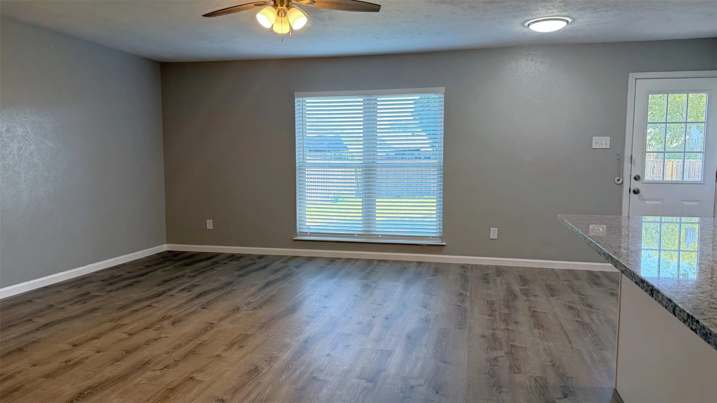 Single Family Residence For Rent in Denton County , 5224 Marks Circle, The Colony, Texas 75056, 3 Bedroom, 2 Bathroom, 2 Garage spaces, 1,379 Sqft, built in 1974, mls#21376310, Real Estate Agent in The Colony, Homes For Rent in Denton county, Homes For Rent in The Colony, Realtor in The Colony Texas, Real Estate Brokerage Independent Realty Texas, Luminita Cordes Realtor