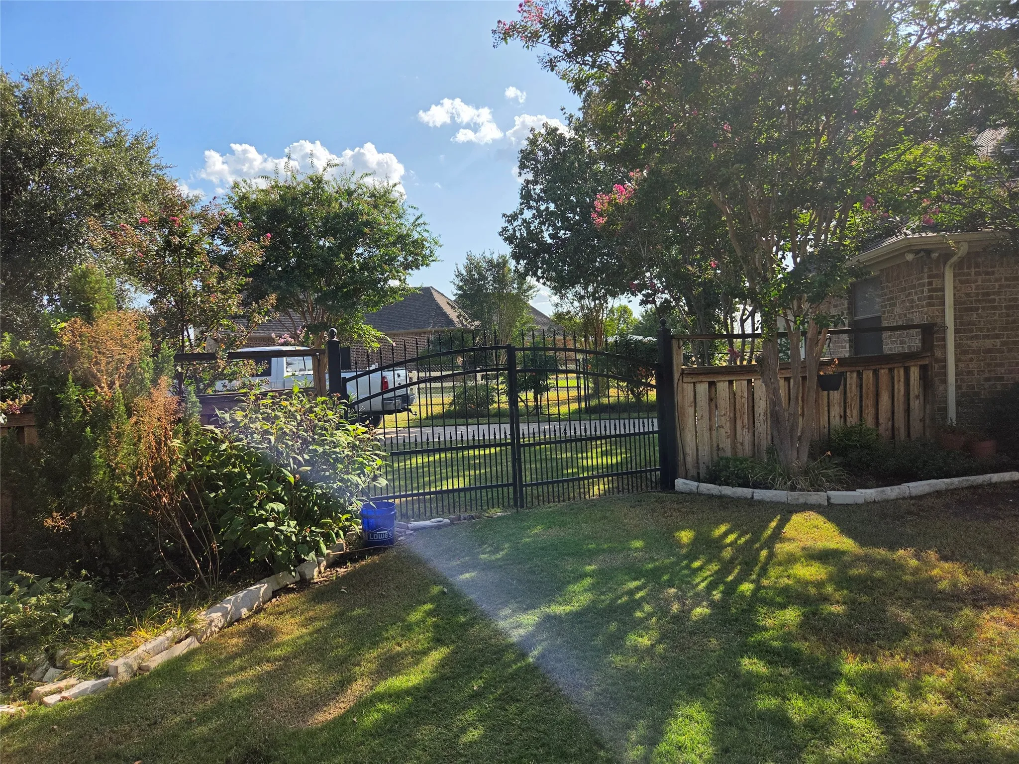 Single Family Residence For Sale in Tarrant County , 1836 Willow Springs Court, Haslet, Texas 76052, 4 Bedroom, 3 Bathroom, 3 Garage spaces, 3,539 Sqft, built in 2003, mls#21376243, Real Estate Agent in Haslet, Homes For Sale in Tarrant county, Homes For Sale in Haslet, Realtor in Haslet Texas, Real Estate Brokerage Independent Realty Texas, Luminita Cordes Realtor