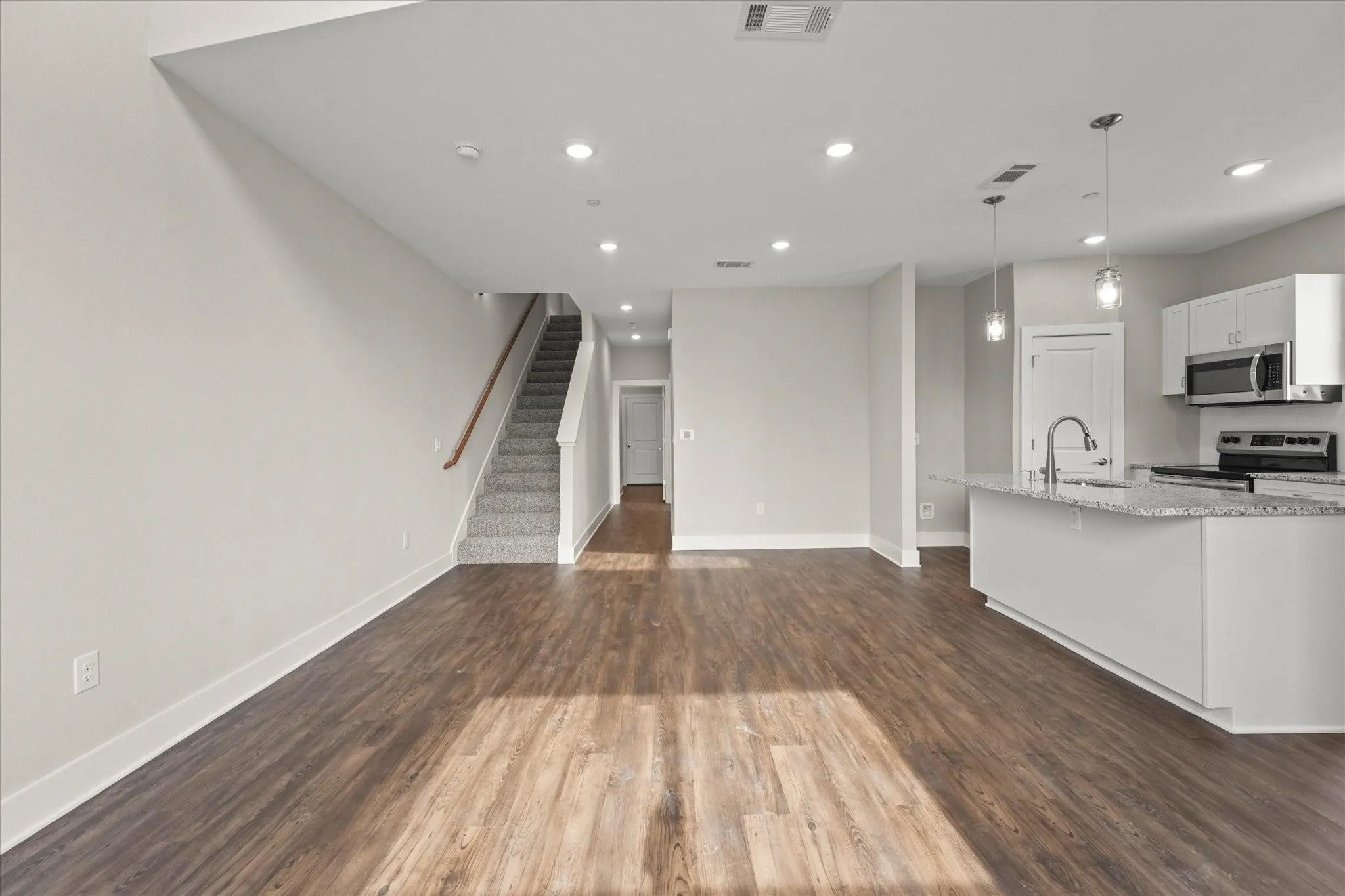 Townhouse For Rent in Denton County , 3620 Aaron Place, Denton, Texas 76226, 3 Bedroom, 3 Bathroom, 2 Garage spaces, 1,866 Sqft, built in 2022, mls#21376122, Real Estate Agent in Denton, Homes For Rent in Denton county, Homes For Rent in Denton, Realtor in Denton Texas, Real Estate Brokerage Independent Realty Texas, Luminita Cordes Realtor