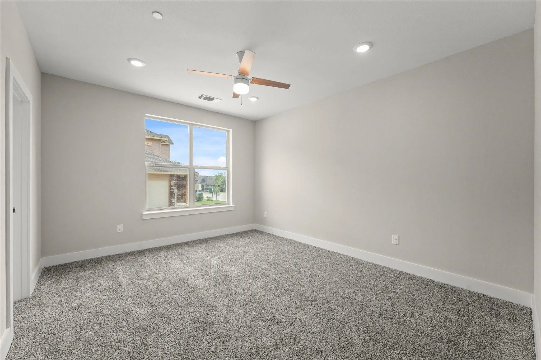 Townhouse For Rent in Denton County , 3620 Aaron Place, Denton, Texas 76226, 3 Bedroom, 3 Bathroom, 2 Garage spaces, 1,866 Sqft, built in 2022, mls#21376122, Real Estate Agent in Denton, Homes For Rent in Denton county, Homes For Rent in Denton, Realtor in Denton Texas, Real Estate Brokerage Independent Realty Texas, Luminita Cordes Realtor