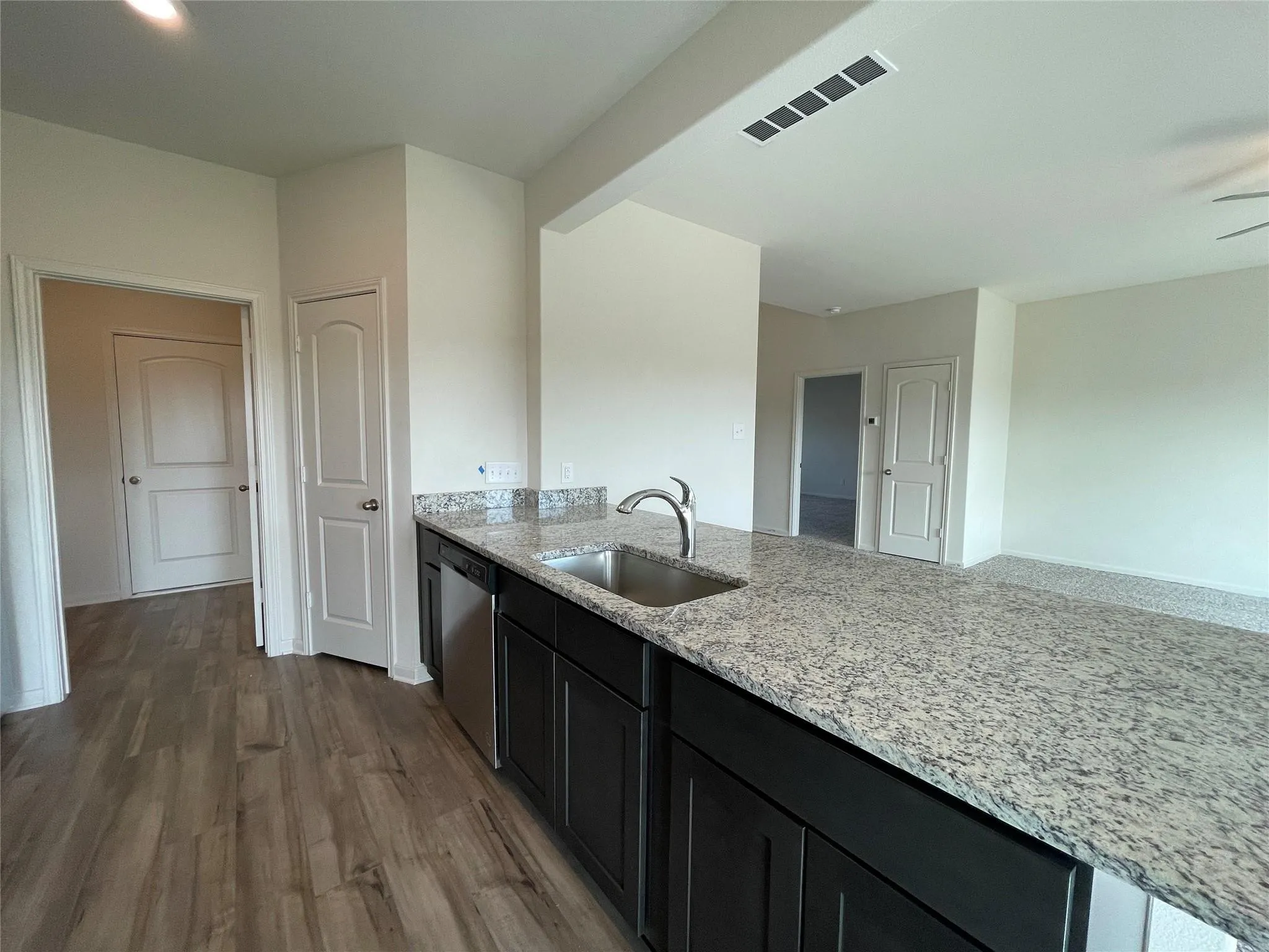 Single Family Residence For Rent in Dallas County , 2033 Delta Downs Drive, Seagoville, Texas 75159, 4 Bedroom, 3 Bathroom, 2 Garage spaces, 2,209 Sqft, built in 2021, mls#21376336, Real Estate Agent in Seagoville, Homes For Rent in Dallas county, Homes For Rent in Seagoville, Realtor in Seagoville Texas, Real Estate Brokerage Independent Realty Texas, Luminita Cordes Realtor