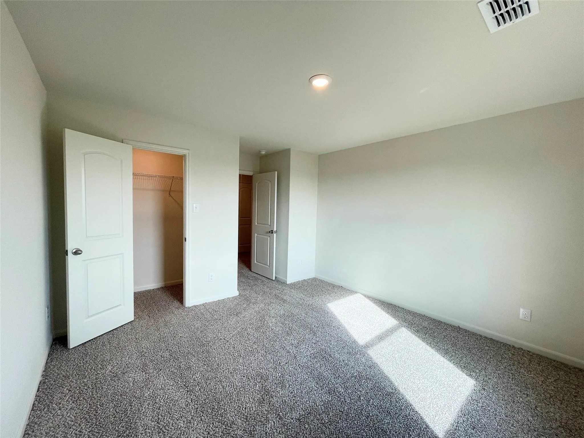 Single Family Residence For Rent in Dallas County , 2033 Delta Downs Drive, Seagoville, Texas 75159, 4 Bedroom, 3 Bathroom, 2 Garage spaces, 2,209 Sqft, built in 2021, mls#21376336, Real Estate Agent in Seagoville, Homes For Rent in Dallas county, Homes For Rent in Seagoville, Realtor in Seagoville Texas, Real Estate Brokerage Independent Realty Texas, Luminita Cordes Realtor