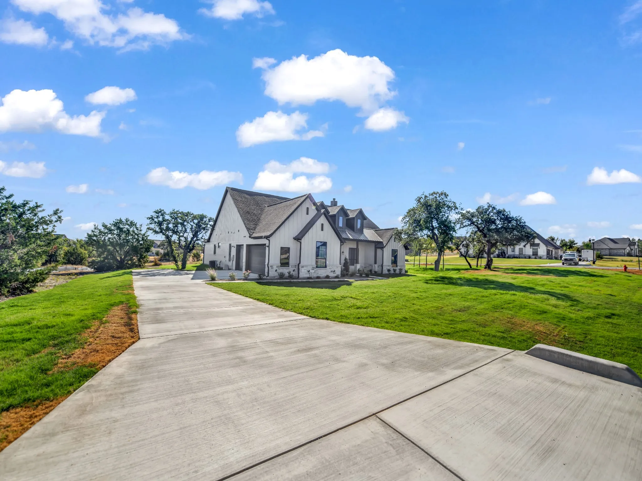 Single Family Residence For Sale in Parker County , 740 Burr Oak Lane, Weatherford, Texas 76085, 4 Bedroom, 3 Bathroom, 3 Garage spaces, 2,775 Sqft, built in 2026, mls#21376341, Real Estate Agent in Weatherford, Homes For Sale in Parker county, Homes For Sale in Weatherford, Realtor in Weatherford Texas, Real Estate Brokerage Independent Realty Texas, Luminita Cordes Realtor