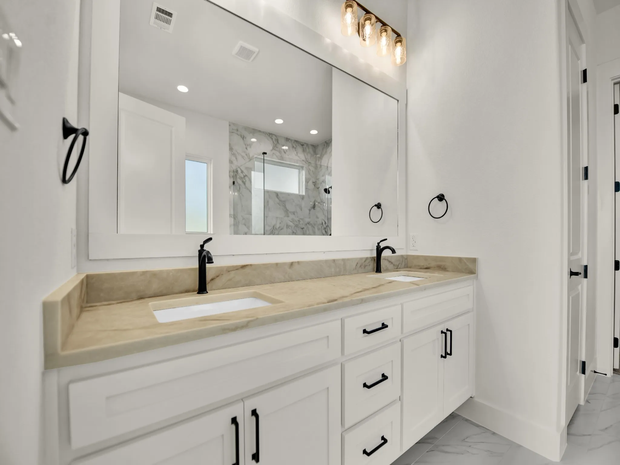 Single Family Residence For Sale in Parker County , 740 Burr Oak Lane, Weatherford, Texas 76085, 4 Bedroom, 3 Bathroom, 3 Garage spaces, 2,775 Sqft, built in 2026, mls#21376341, Real Estate Agent in Weatherford, Homes For Sale in Parker county, Homes For Sale in Weatherford, Realtor in Weatherford Texas, Real Estate Brokerage Independent Realty Texas, Luminita Cordes Realtor
