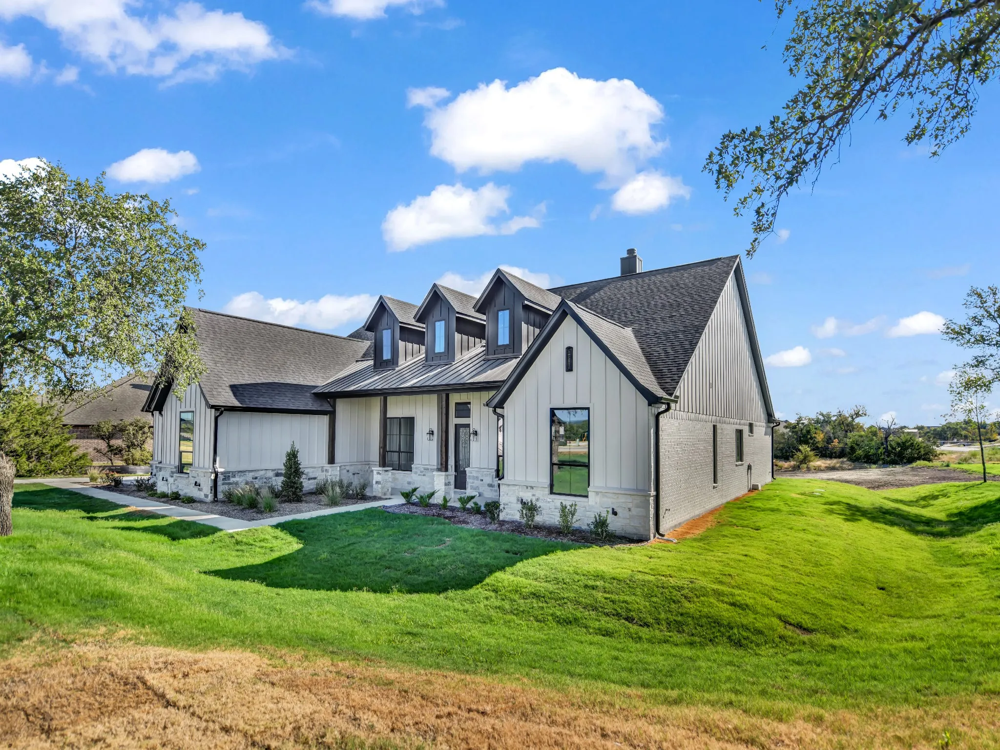 Single Family Residence For Sale in Parker County , 740 Burr Oak Lane, Weatherford, Texas 76085, 4 Bedroom, 3 Bathroom, 3 Garage spaces, 2,775 Sqft, built in 2026, mls#21376341, Real Estate Agent in Weatherford, Homes For Sale in Parker county, Homes For Sale in Weatherford, Realtor in Weatherford Texas, Real Estate Brokerage Independent Realty Texas, Luminita Cordes Realtor