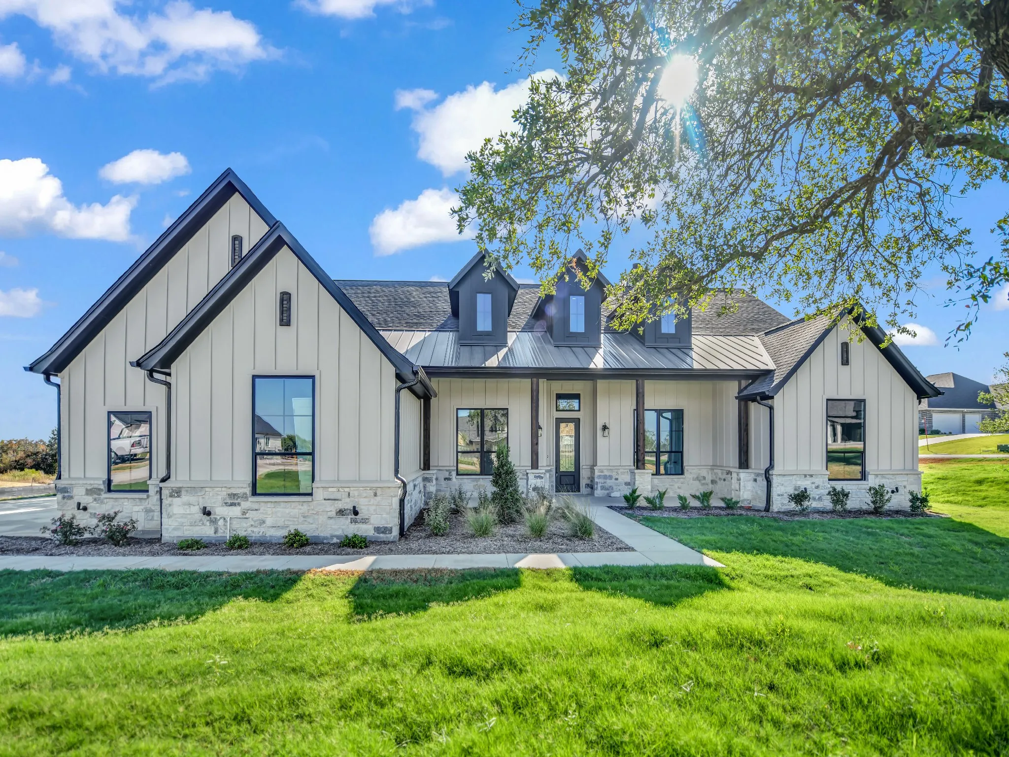 Single Family Residence For Sale in Parker County , 740 Burr Oak Lane, Weatherford, Texas 76085, 4 Bedroom, 3 Bathroom, 3 Garage spaces, 2,775 Sqft, built in 2026, mls#21376341, Real Estate Agent in Weatherford, Homes For Sale in Parker county, Homes For Sale in Weatherford, Realtor in Weatherford Texas, Real Estate Brokerage Independent Realty Texas, Luminita Cordes Realtor