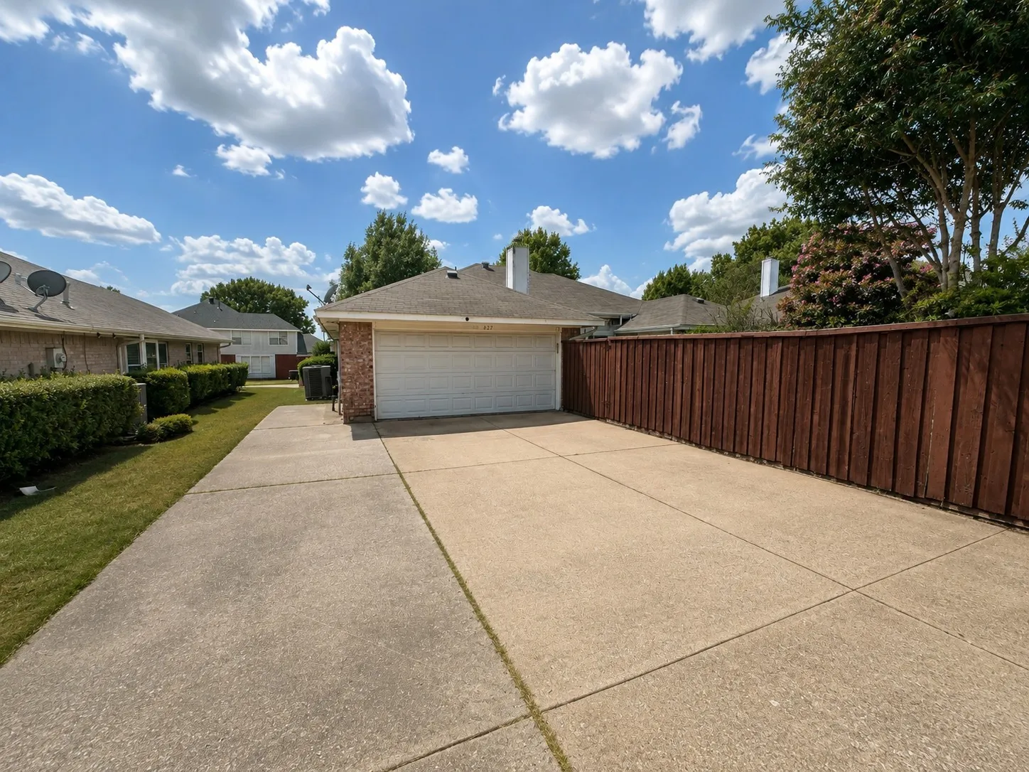 Single Family Residence For Rent in Collin County , 827 Cornell Lane, Allen, Texas 75002, 3 Bedroom, 2 Bathroom, 2 Garage spaces, 1,648 Sqft, built in 1993, mls#21376343, Real Estate Agent in Allen, Homes For Rent in Collin county, Homes For Rent in Allen, Realtor in Allen Texas, Real Estate Brokerage Independent Realty Texas, Luminita Cordes Realtor