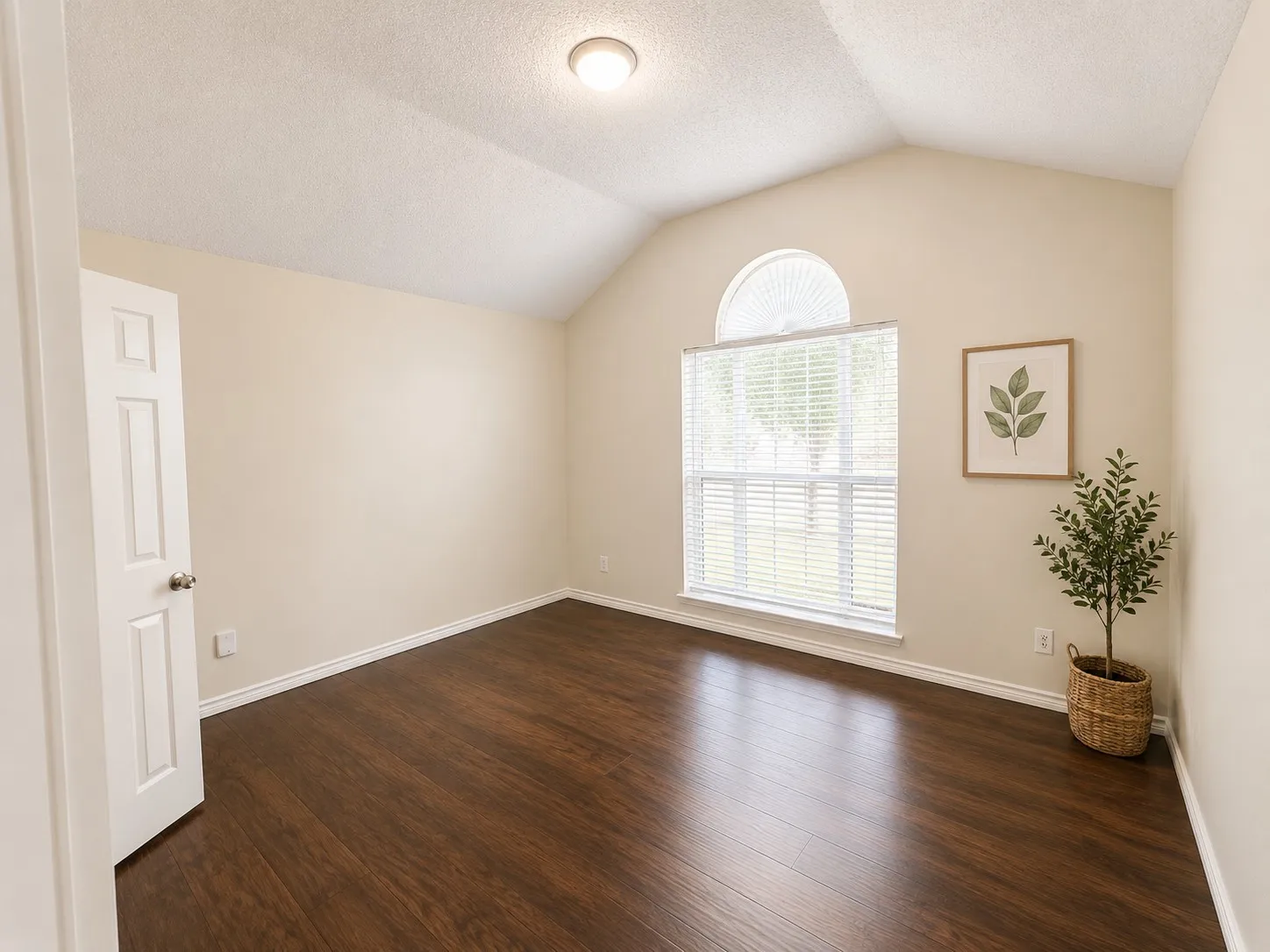 Single Family Residence For Rent in Collin County , 827 Cornell Lane, Allen, Texas 75002, 3 Bedroom, 2 Bathroom, 2 Garage spaces, 1,648 Sqft, built in 1993, mls#21376343, Real Estate Agent in Allen, Homes For Rent in Collin county, Homes For Rent in Allen, Realtor in Allen Texas, Real Estate Brokerage Independent Realty Texas, Luminita Cordes Realtor
