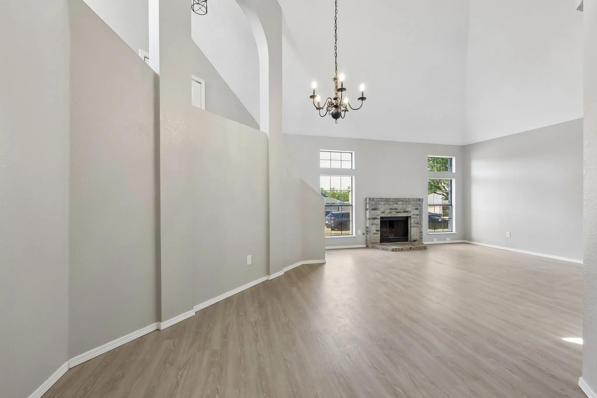 Single Family Residence For Sale in Dallas County , 12627 Ridgeside Drive, Balch Springs, Texas 75180, 3 Bedroom, 3 Bathroom, 2 Garage spaces, 1,446 Sqft, built in 1993, mls#21376346, Real Estate Agent in Balch Springs, Homes For Sale in Dallas county, Homes For Sale in Balch Springs, Realtor in Balch Springs Texas, Real Estate Brokerage Independent Realty Texas, Luminita Cordes Realtor