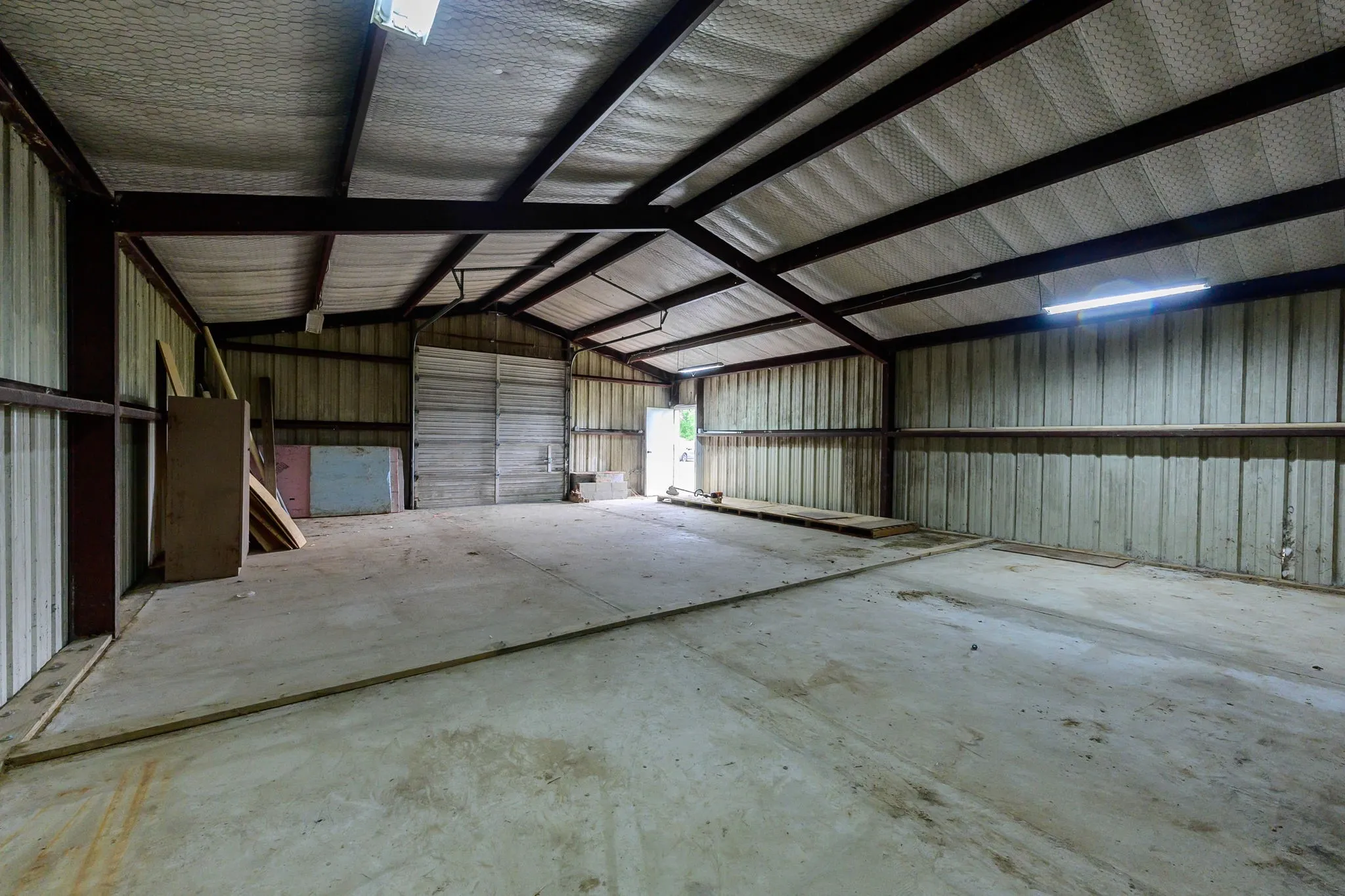 Single Family Residence For Sale in Henderson County , 14187 Fm 1615, Athens, Texas 75752, 3 Bedroom, 2 Bathroom, 2 Garage spaces, 2,027 Sqft, built in 1997, mls#21376337, Real Estate Agent in Athens, Homes For Sale in Henderson county, Homes For Sale in Athens, Realtor in Athens Texas, Real Estate Brokerage Independent Realty Texas, Luminita Cordes Realtor