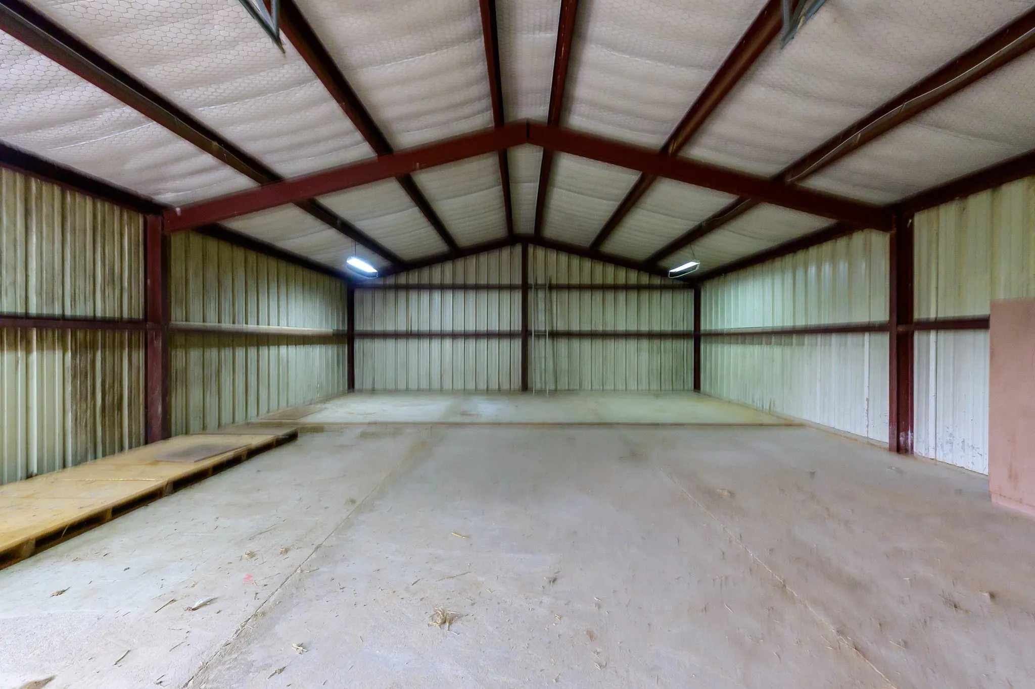 Single Family Residence For Sale in Henderson County , 14187 Fm 1615, Athens, Texas 75752, 3 Bedroom, 2 Bathroom, 2 Garage spaces, 2,027 Sqft, built in 1997, mls#21376337, Real Estate Agent in Athens, Homes For Sale in Henderson county, Homes For Sale in Athens, Realtor in Athens Texas, Real Estate Brokerage Independent Realty Texas, Luminita Cordes Realtor