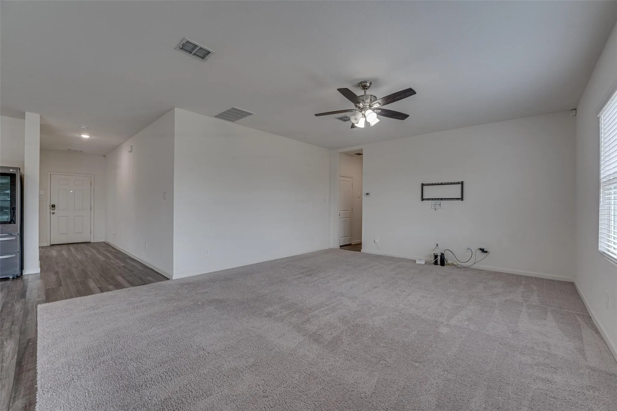 Single Family Residence For Rent in Collin County , 767 Camden Drive, Lavon, Texas 75166, 4 Bedroom, 3 Bathroom, 2 Garage spaces, 2,401 Sqft, built in 2022, mls#21366241, Real Estate Agent in Lavon, Homes For Rent in Collin county, Homes For Rent in Lavon, Realtor in Lavon Texas, Real Estate Brokerage Independent Realty Texas, Luminita Cordes Realtor