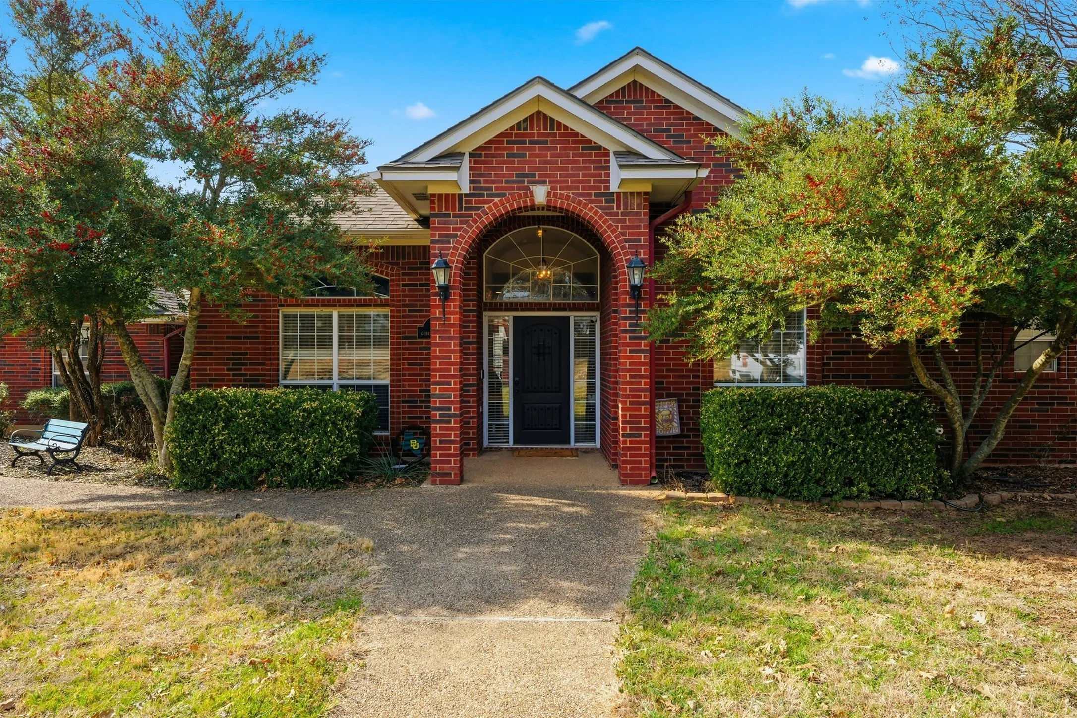 Single Family Residence For Sale in Mc Lennan County , 710 Gibraltar Lane, Lorena, Texas 76655, 6 Bedroom, 3 Bathroom, 2 Garage spaces, 2,398 Sqft, built in 1998, mls#21376365, Real Estate Agent in Lorena, Homes For Sale in Mc Lennan county, Homes For Sale in Lorena, Realtor in Lorena Texas, Real Estate Brokerage Independent Realty Texas, Luminita Cordes Realtor