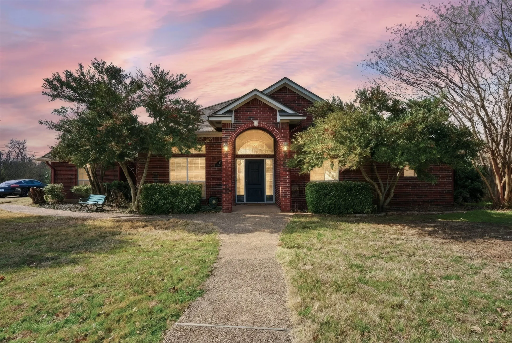 Single Family Residence For Sale in Mc Lennan County , 710 Gibraltar Lane, Lorena, Texas 76655, 6 Bedroom, 3 Bathroom, 2 Garage spaces, 2,398 Sqft, built in 1998, mls#21376365, Real Estate Agent in Lorena, Homes For Sale in Mc Lennan county, Homes For Sale in Lorena, Realtor in Lorena Texas, Real Estate Brokerage Independent Realty Texas, Luminita Cordes Realtor