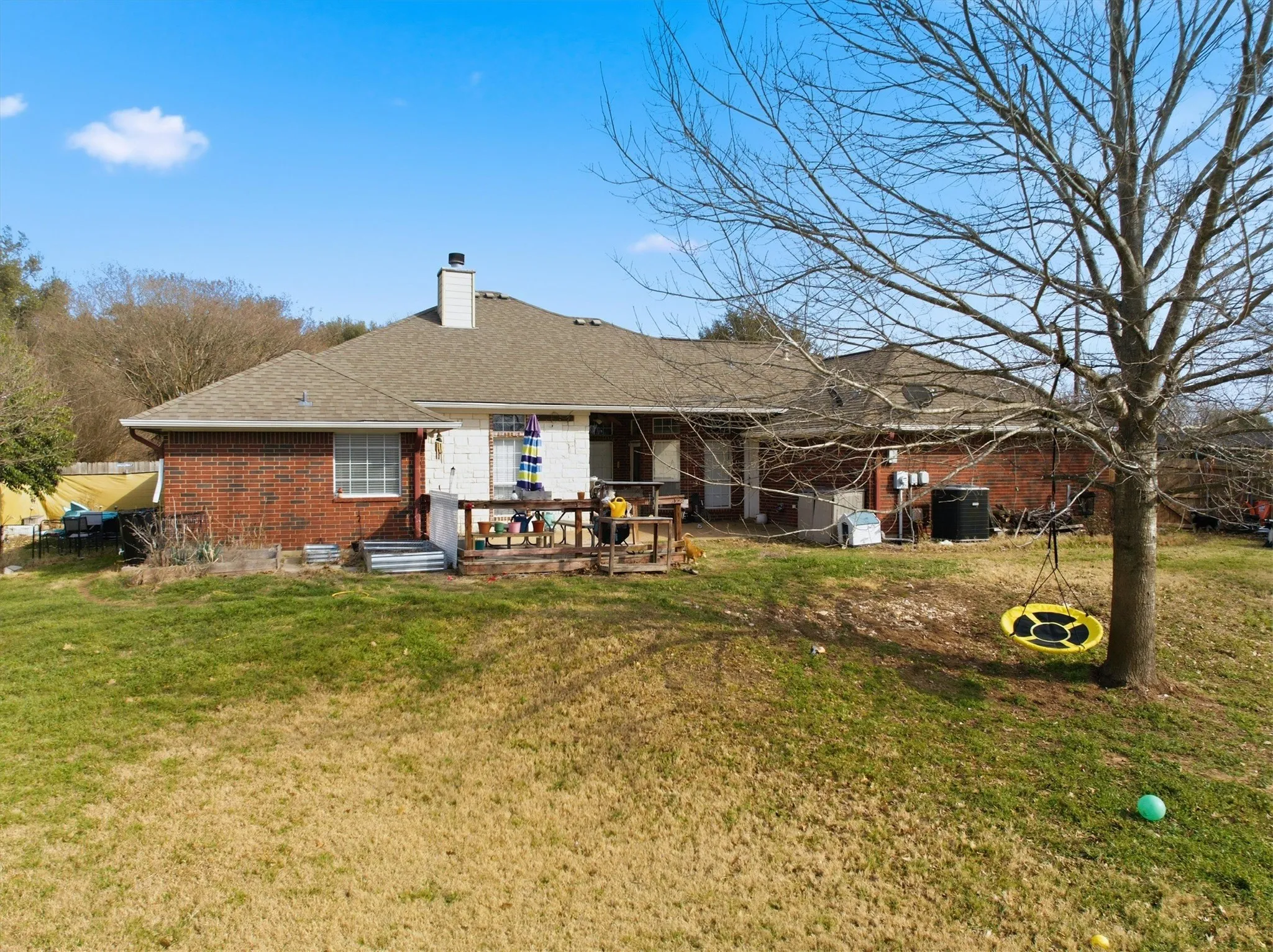 Single Family Residence For Sale in Mc Lennan County , 710 Gibraltar Lane, Lorena, Texas 76655, 6 Bedroom, 3 Bathroom, 2 Garage spaces, 2,398 Sqft, built in 1998, mls#21376365, Real Estate Agent in Lorena, Homes For Sale in Mc Lennan county, Homes For Sale in Lorena, Realtor in Lorena Texas, Real Estate Brokerage Independent Realty Texas, Luminita Cordes Realtor
