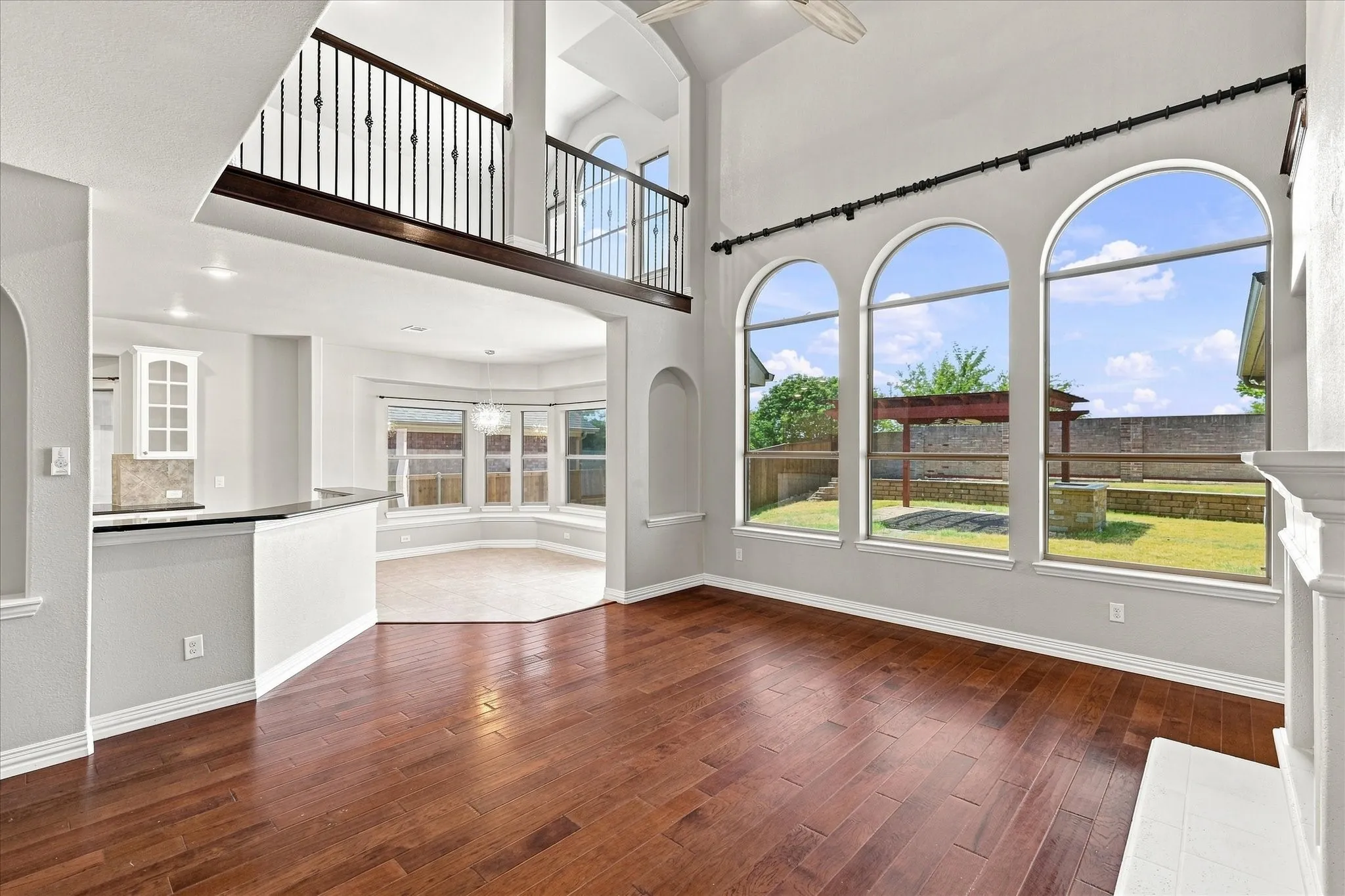 Single Family Residence For Sale in Denton County , 457 Bristol Street, Roanoke, Texas 76262, 4 Bedroom, 3 Bathroom, 2 Garage spaces, 3,371 Sqft, built in 2009, mls#21373950, Real Estate Agent in Roanoke, Homes For Sale in Denton county, Homes For Sale in Roanoke, Realtor in Roanoke Texas, Real Estate Brokerage Independent Realty Texas, Luminita Cordes Realtor