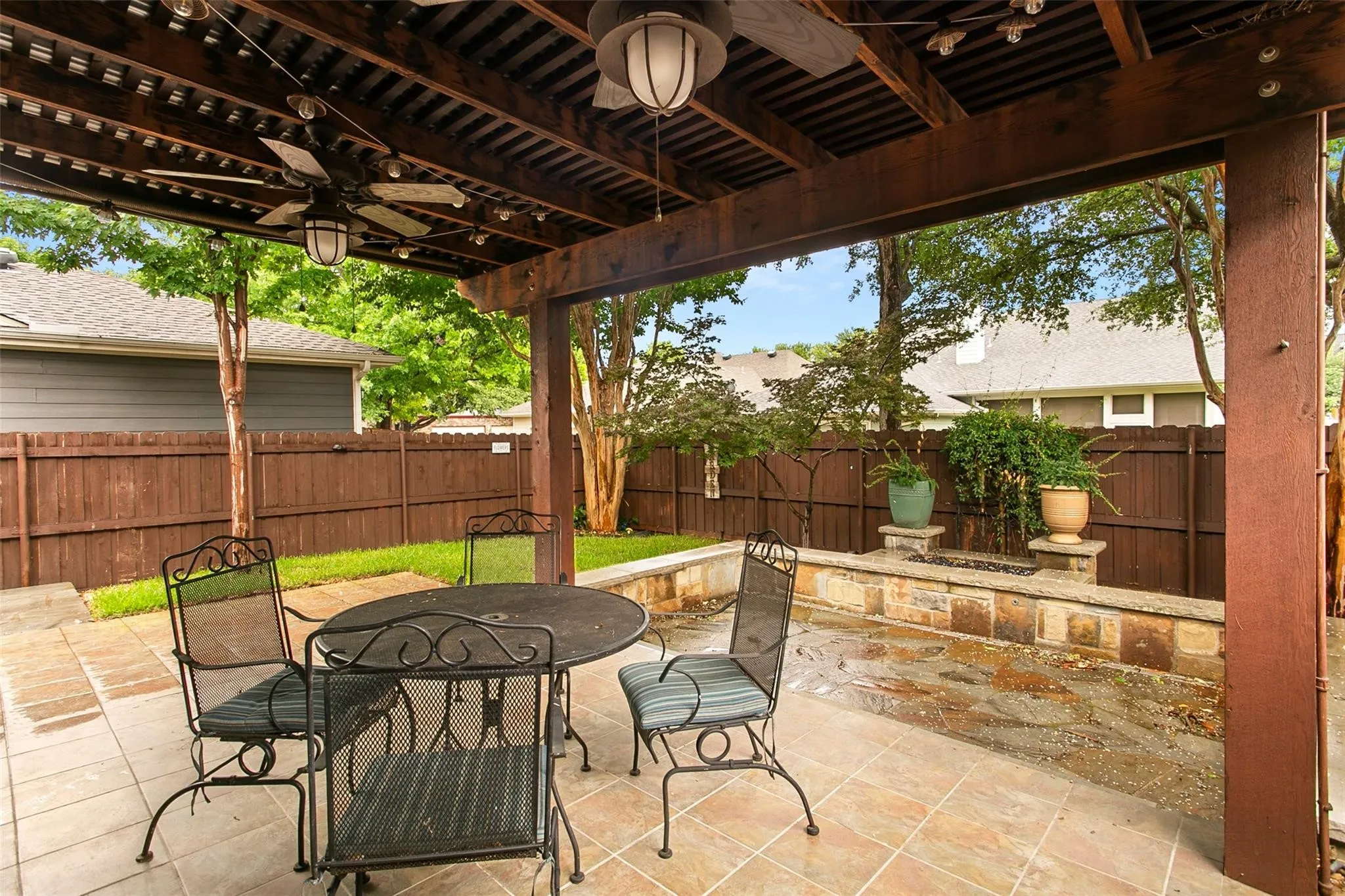 Single Family Residence For Sale in Tarrant County , 8516 Hudson Street, North Richland Hills, Texas 76180, 3 Bedroom, 3 Bathroom, 2 Garage spaces, 2,729 Sqft, built in 2003, mls#21370582, Real Estate Agent in North Richland Hills, Homes For Sale in Tarrant county, Homes For Sale in North Richland Hills, Realtor in North Richland Hills Texas, Real Estate Brokerage Independent Realty Texas, Luminita Cordes Realtor