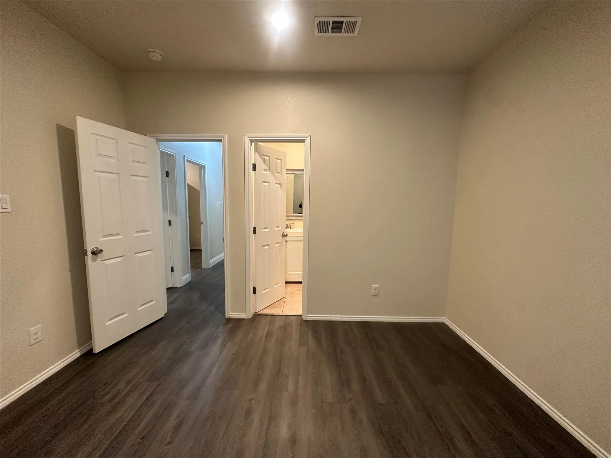 Duplex For Rent in Tarrant County , 7407 Novella Drive, Fort Worth, Texas 76134, 3 Bedroom, 2 Bathroom, 1 Garage spaces, 1,055 Sqft, built in 2018, mls#21376375, Real Estate Agent in Fort Worth, Homes For Rent in Tarrant county, Homes For Rent in Fort Worth, Realtor in Fort Worth Texas, Real Estate Brokerage Independent Realty Texas, Luminita Cordes Realtor