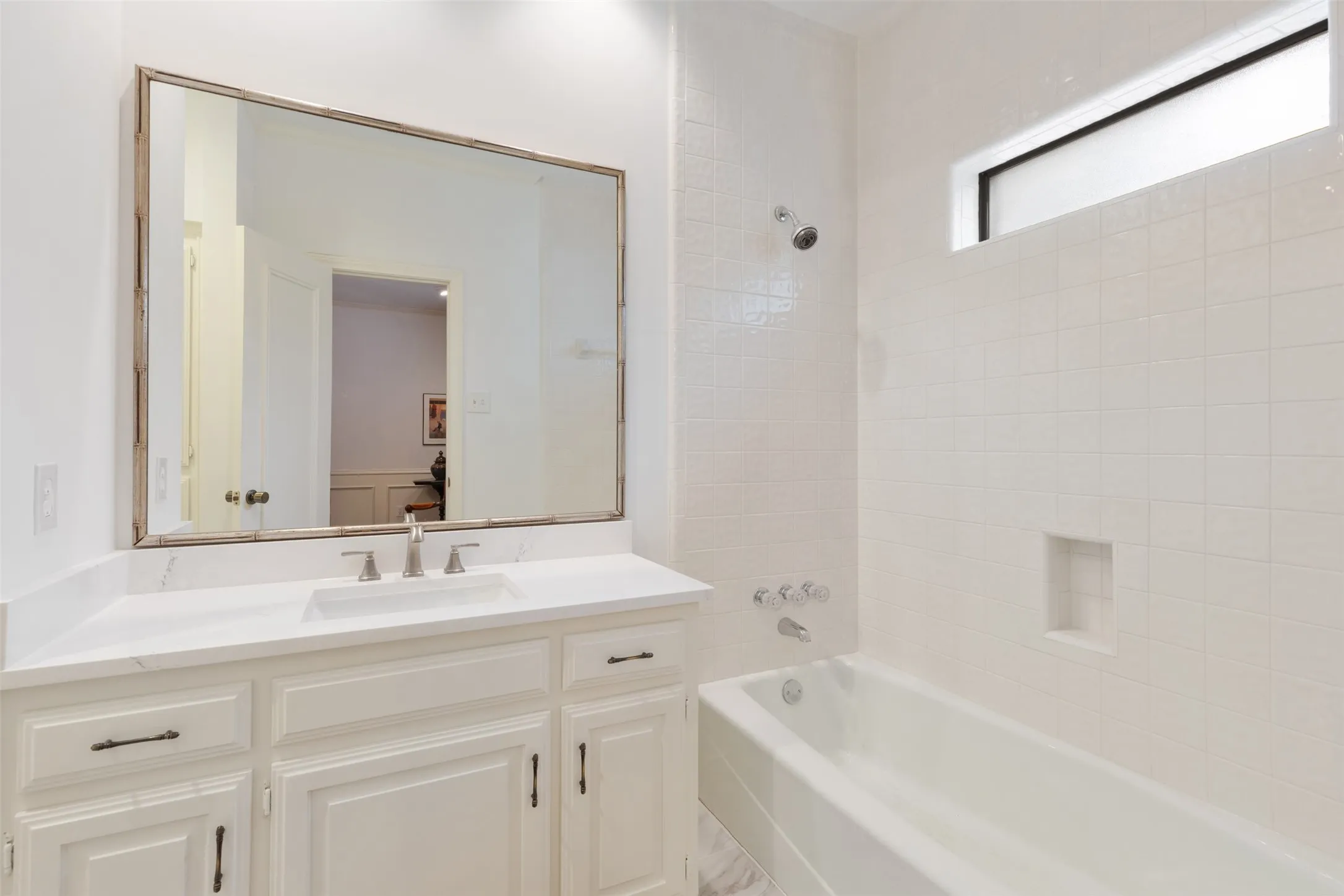 Single Family Residence For Sale in Collin County , 6822 Blue Mesa Drive, Dallas, Texas 75252, 6 Bedroom, 5 Bathroom, 2 Garage spaces, 4,629 Sqft, built in 1981, mls#21373749, Real Estate Agent in Dallas, Homes For Sale in Collin county, Homes For Sale in Dallas, Realtor in Dallas Texas, Real Estate Brokerage Independent Realty Texas, Luminita Cordes Realtor