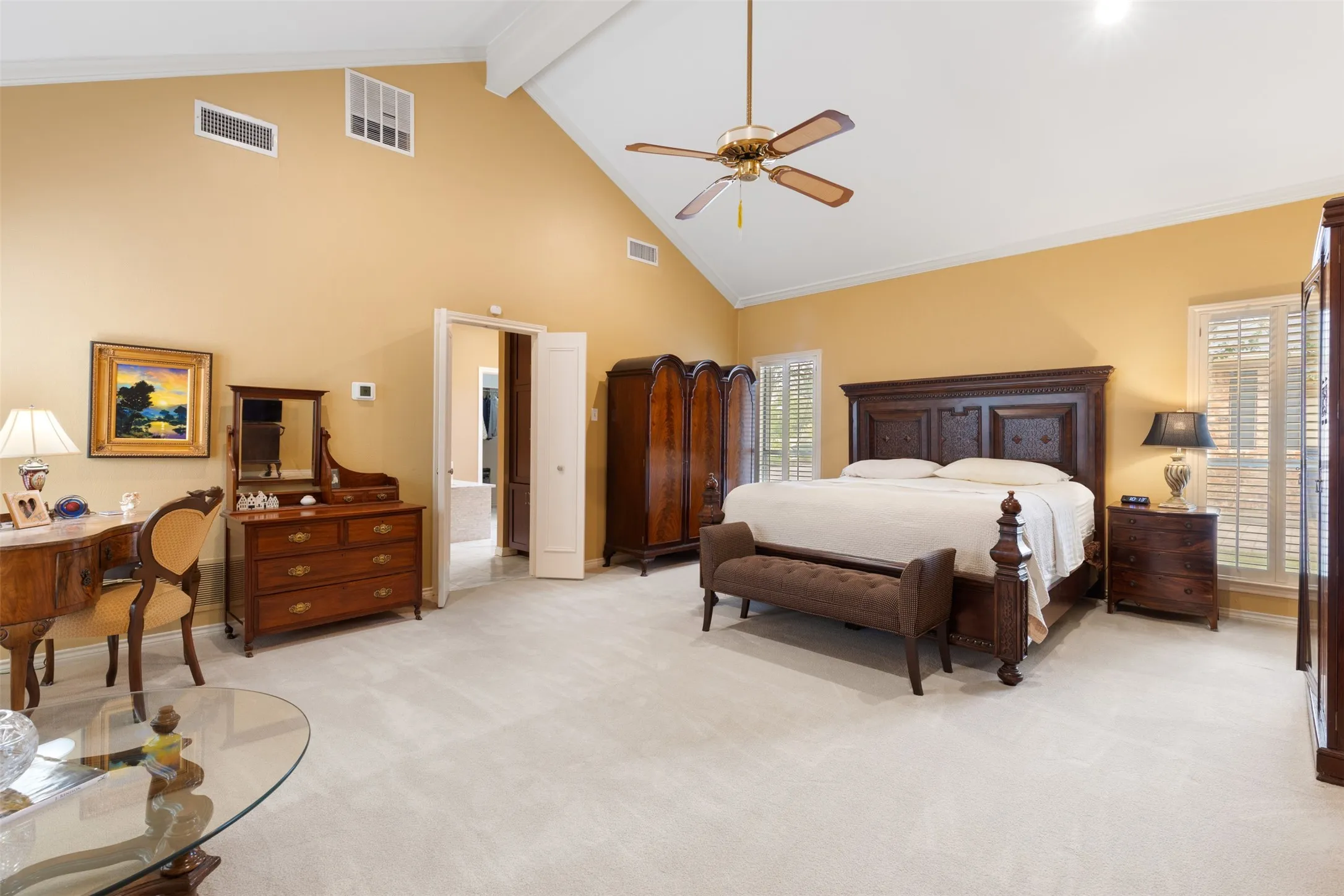 Single Family Residence For Sale in Collin County , 6822 Blue Mesa Drive, Dallas, Texas 75252, 6 Bedroom, 5 Bathroom, 2 Garage spaces, 4,629 Sqft, built in 1981, mls#21373749, Real Estate Agent in Dallas, Homes For Sale in Collin county, Homes For Sale in Dallas, Realtor in Dallas Texas, Real Estate Brokerage Independent Realty Texas, Luminita Cordes Realtor