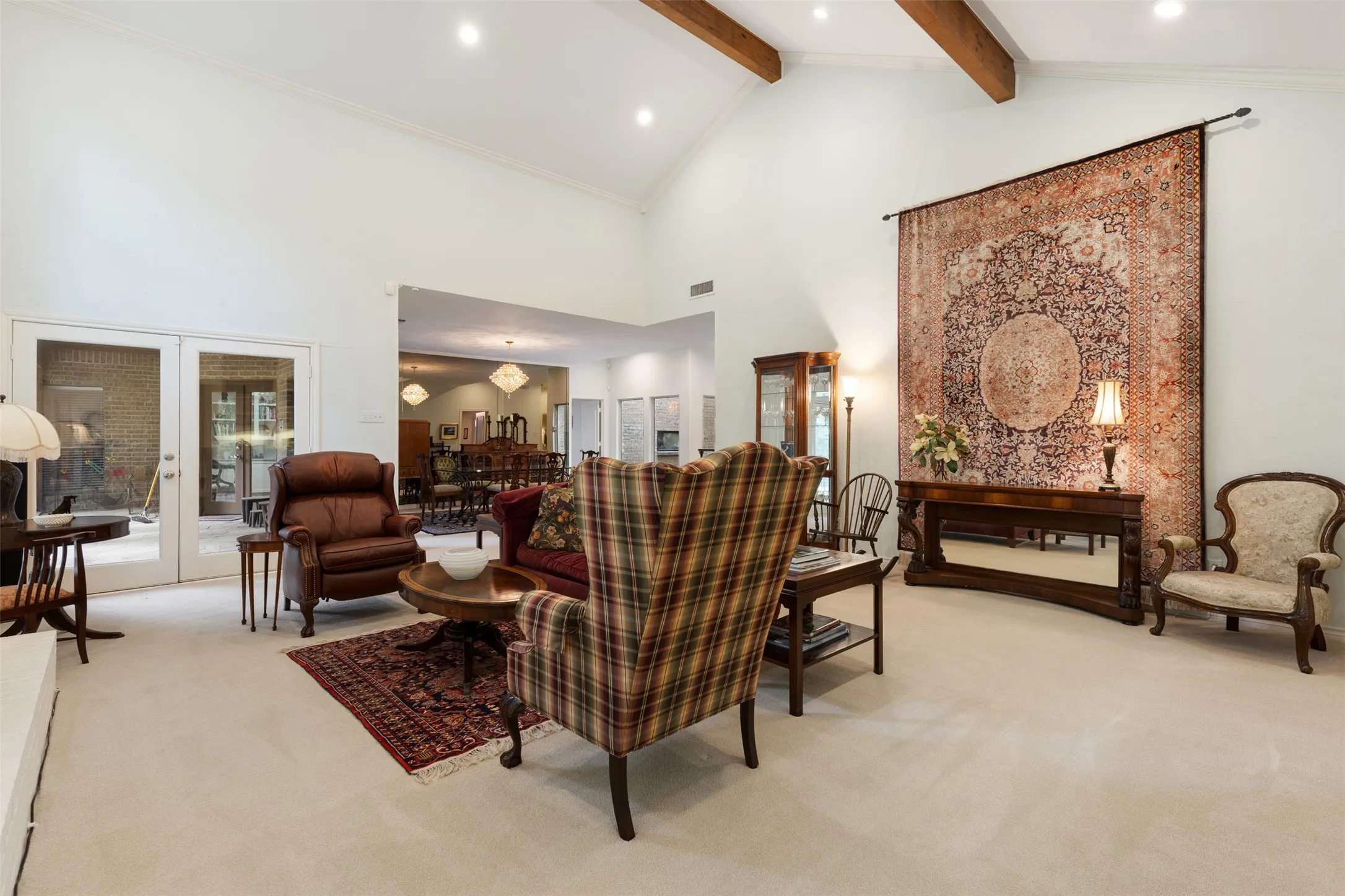 Single Family Residence For Sale in Collin County , 6822 Blue Mesa Drive, Dallas, Texas 75252, 6 Bedroom, 5 Bathroom, 2 Garage spaces, 4,629 Sqft, built in 1981, mls#21373749, Real Estate Agent in Dallas, Homes For Sale in Collin county, Homes For Sale in Dallas, Realtor in Dallas Texas, Real Estate Brokerage Independent Realty Texas, Luminita Cordes Realtor