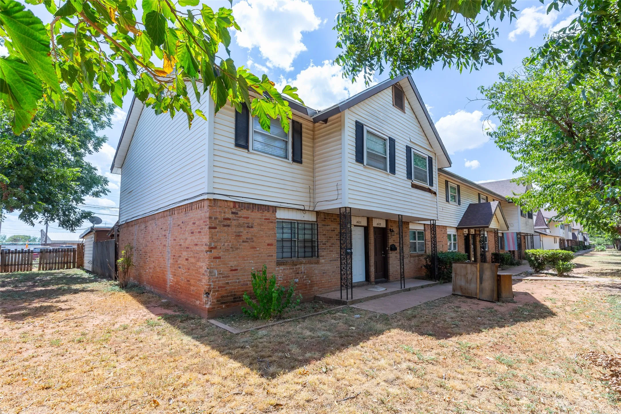 Condominium For Sale in Taylor County , 4501 N 2nd Street, Abilene, Texas 79603, 3 Bedroom, 2 Bathroom, Garage spaces, 1,280 Sqft, built in 1964, mls#21373849, Real Estate Agent in Abilene, Homes For Sale in Taylor county, Homes For Sale in Abilene, Realtor in Abilene Texas, Real Estate Brokerage Independent Realty Texas, Luminita Cordes Realtor