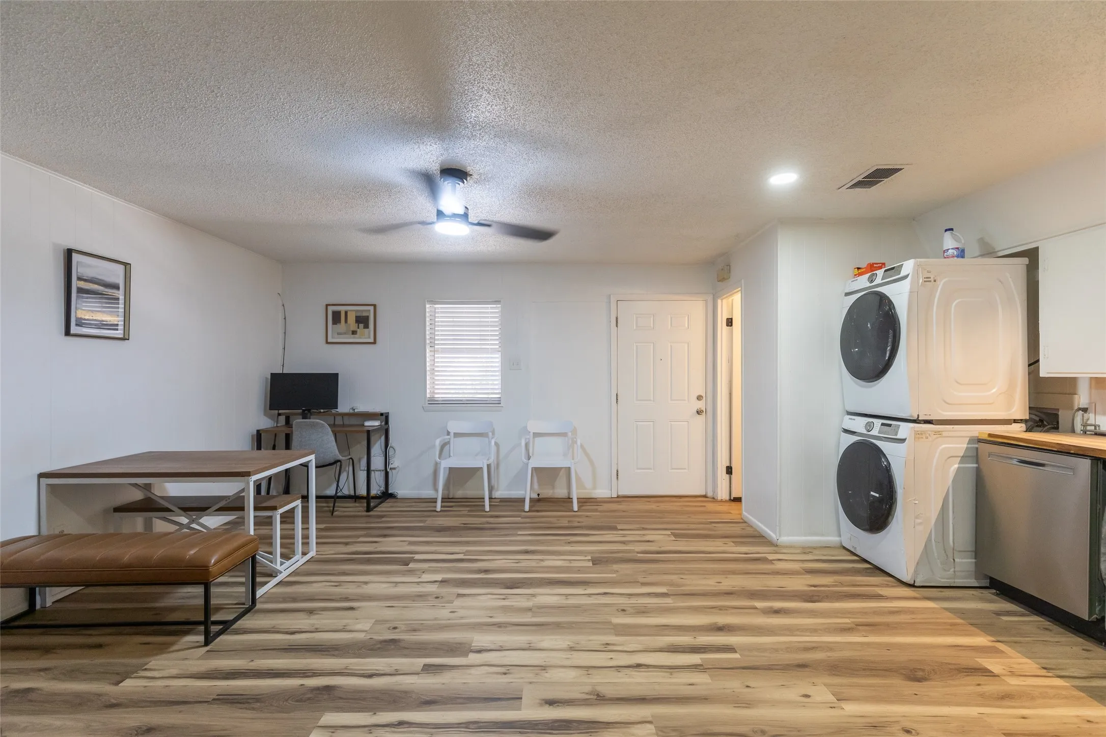 Condominium For Sale in Taylor County , 4501 N 2nd Street, Abilene, Texas 79603, 3 Bedroom, 2 Bathroom, Garage spaces, 1,280 Sqft, built in 1964, mls#21373849, Real Estate Agent in Abilene, Homes For Sale in Taylor county, Homes For Sale in Abilene, Realtor in Abilene Texas, Real Estate Brokerage Independent Realty Texas, Luminita Cordes Realtor