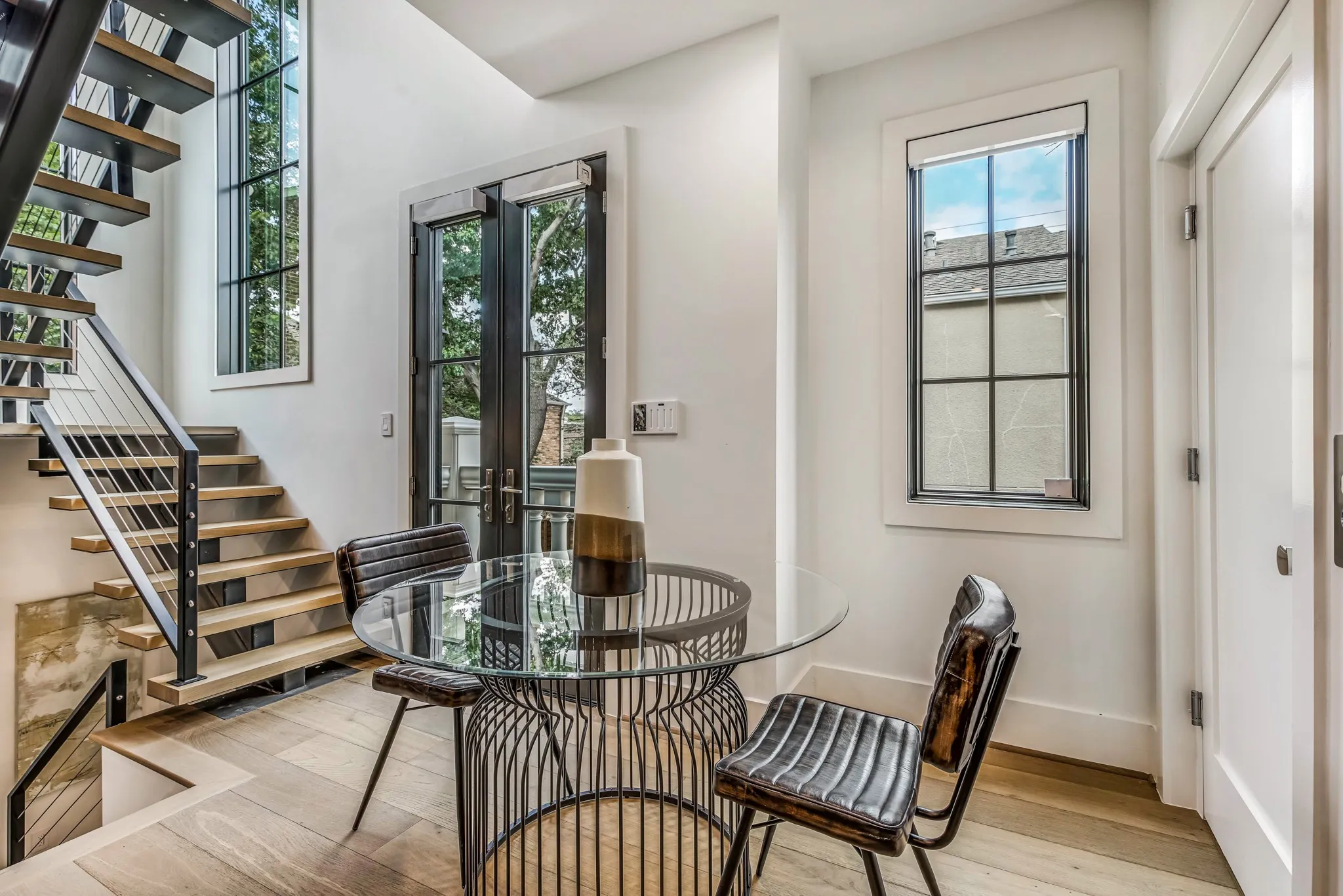 Condominium For Rent in Dallas County , 3428 Daniel Avenue 5, University Park, Texas 75205, 2 Bedroom, 2 Bathroom, 2 Garage spaces, 1,771 Sqft, built in 2023, mls#21376364, Real Estate Agent in University Park, Homes For Rent in Dallas county, Homes For Rent in University Park, Realtor in University Park Texas, Real Estate Brokerage Independent Realty Texas, Luminita Cordes Realtor