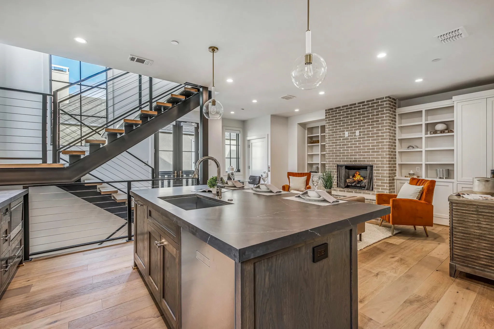 Condominium For Rent in Dallas County , 3428 Daniel Avenue 5, University Park, Texas 75205, 2 Bedroom, 2 Bathroom, 2 Garage spaces, 1,771 Sqft, built in 2023, mls#21376364, Real Estate Agent in University Park, Homes For Rent in Dallas county, Homes For Rent in University Park, Realtor in University Park Texas, Real Estate Brokerage Independent Realty Texas, Luminita Cordes Realtor