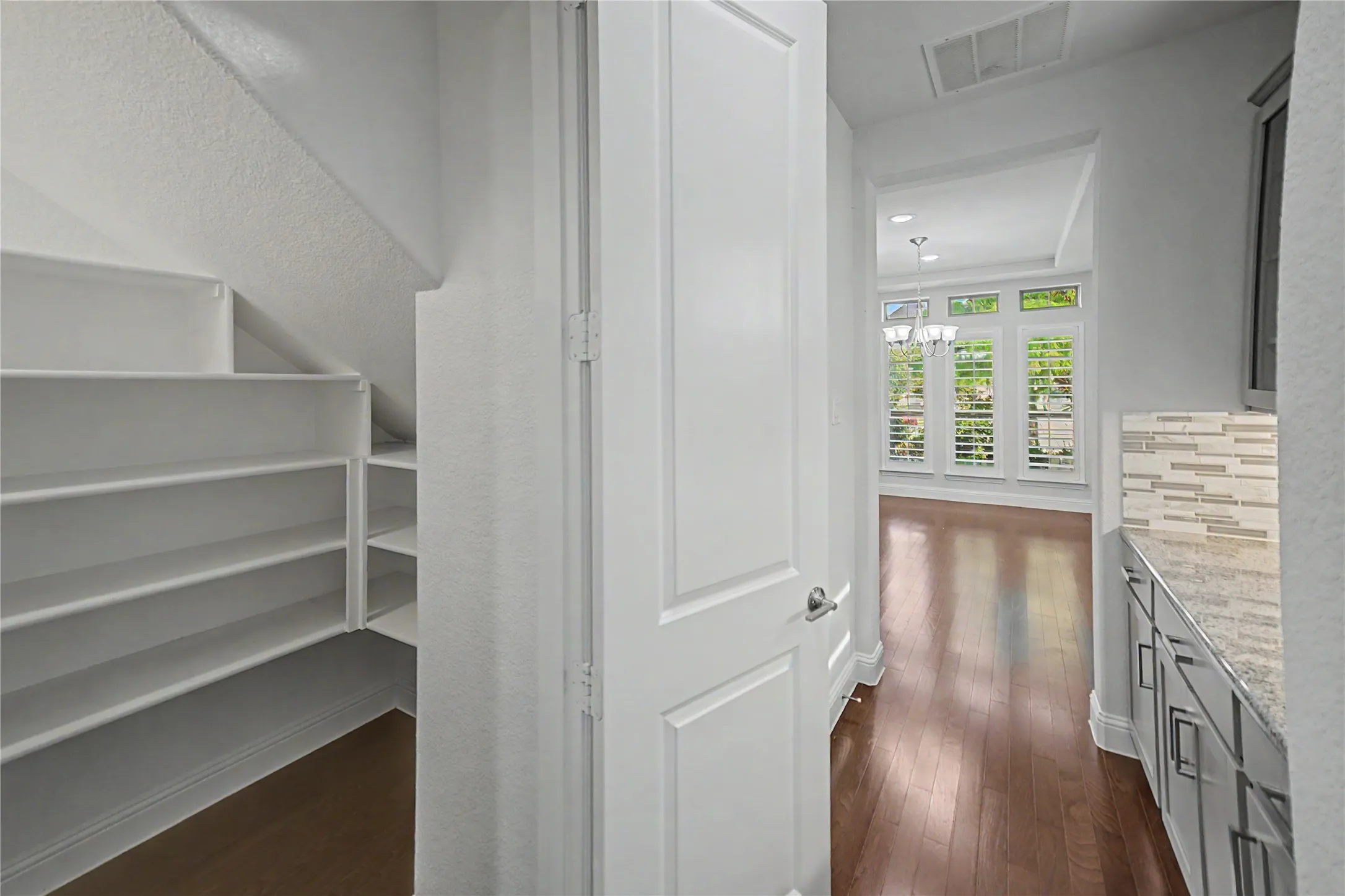 Single Family Residence For Sale in Denton County , 1457 Brent Knoll Drive, Frisco, Texas 75033, 5 Bedroom, 5 Bathroom, 2 Garage spaces, 4,262 Sqft, built in 2020, mls#21376395, Real Estate Agent in Frisco, Homes For Sale in Denton county, Homes For Sale in Frisco, Realtor in Frisco Texas, Real Estate Brokerage Independent Realty Texas, Luminita Cordes Realtor