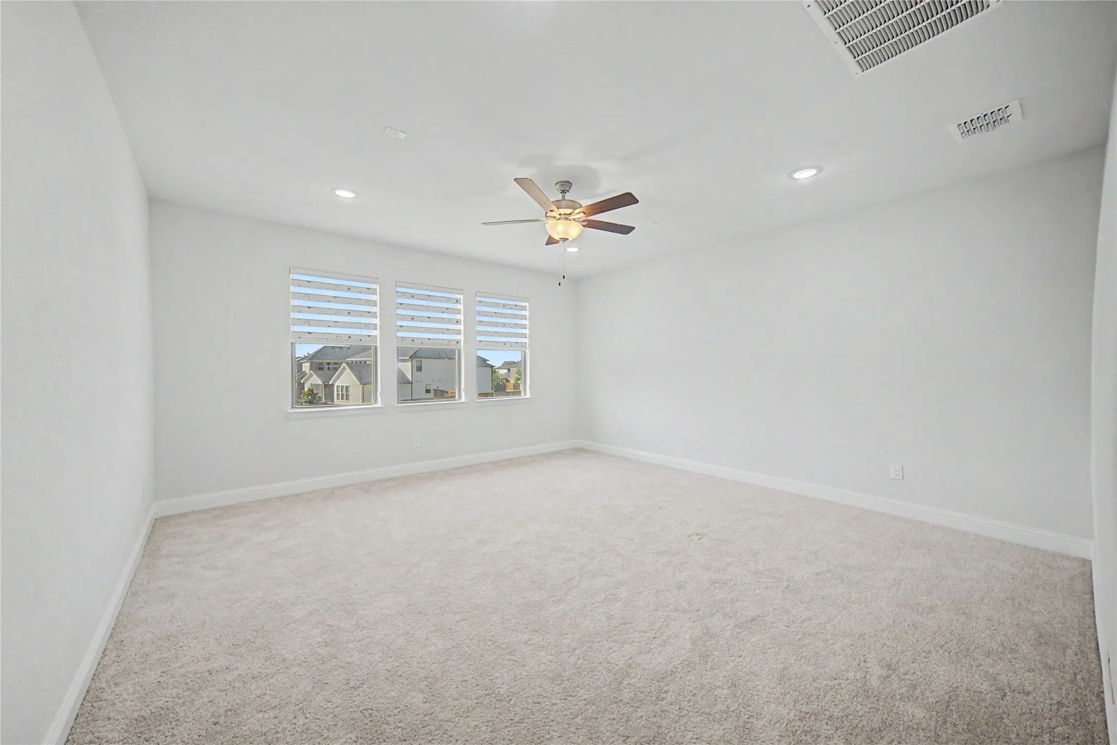 Single Family Residence For Sale in Denton County , 1457 Brent Knoll Drive, Frisco, Texas 75033, 5 Bedroom, 5 Bathroom, 2 Garage spaces, 4,262 Sqft, built in 2020, mls#21376395, Real Estate Agent in Frisco, Homes For Sale in Denton county, Homes For Sale in Frisco, Realtor in Frisco Texas, Real Estate Brokerage Independent Realty Texas, Luminita Cordes Realtor