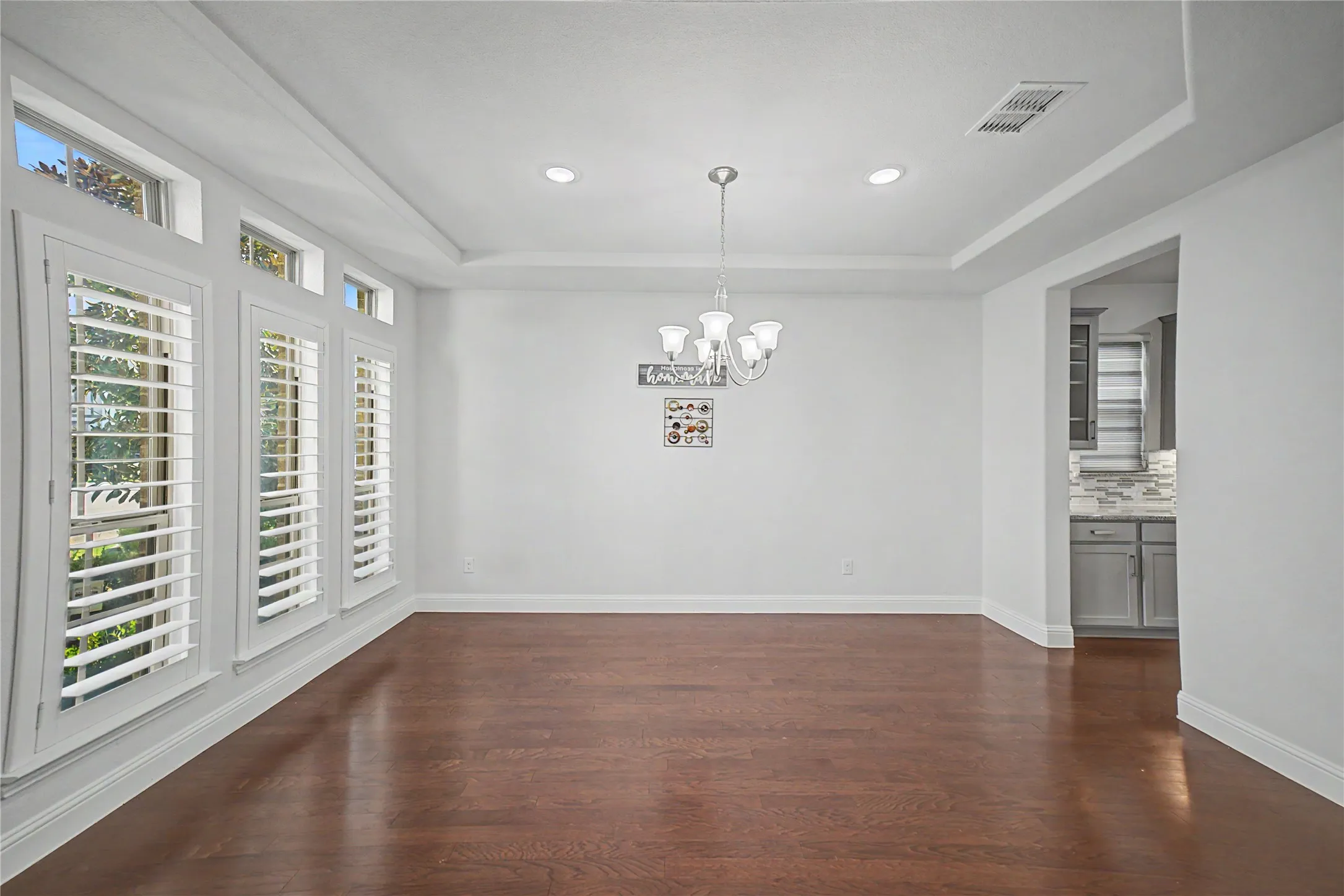 Single Family Residence For Sale in Denton County , 1457 Brent Knoll Drive, Frisco, Texas 75033, 5 Bedroom, 5 Bathroom, 2 Garage spaces, 4,262 Sqft, built in 2020, mls#21376395, Real Estate Agent in Frisco, Homes For Sale in Denton county, Homes For Sale in Frisco, Realtor in Frisco Texas, Real Estate Brokerage Independent Realty Texas, Luminita Cordes Realtor
