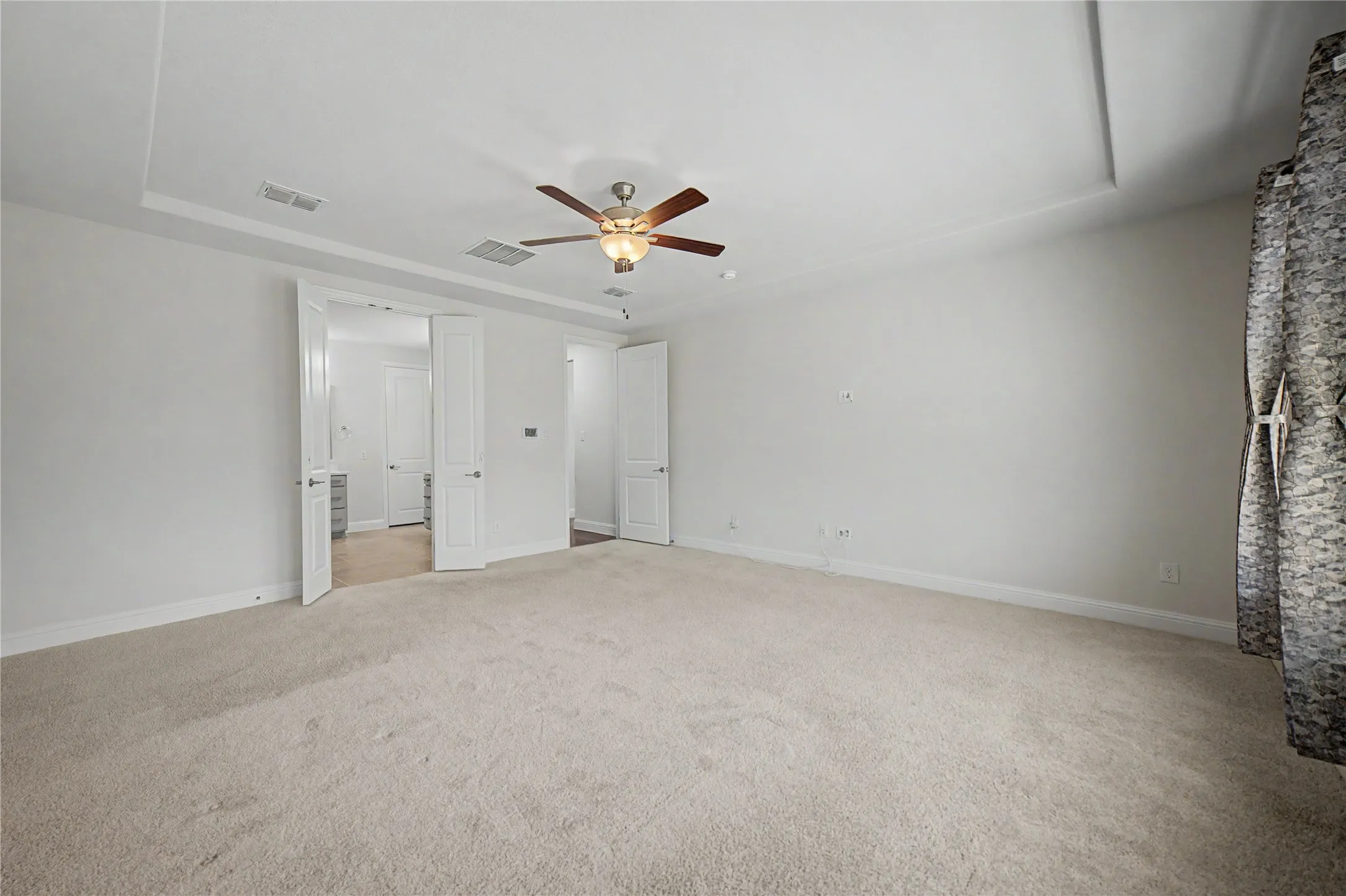 Single Family Residence For Sale in Denton County , 1457 Brent Knoll Drive, Frisco, Texas 75033, 5 Bedroom, 5 Bathroom, 2 Garage spaces, 4,262 Sqft, built in 2020, mls#21376395, Real Estate Agent in Frisco, Homes For Sale in Denton county, Homes For Sale in Frisco, Realtor in Frisco Texas, Real Estate Brokerage Independent Realty Texas, Luminita Cordes Realtor