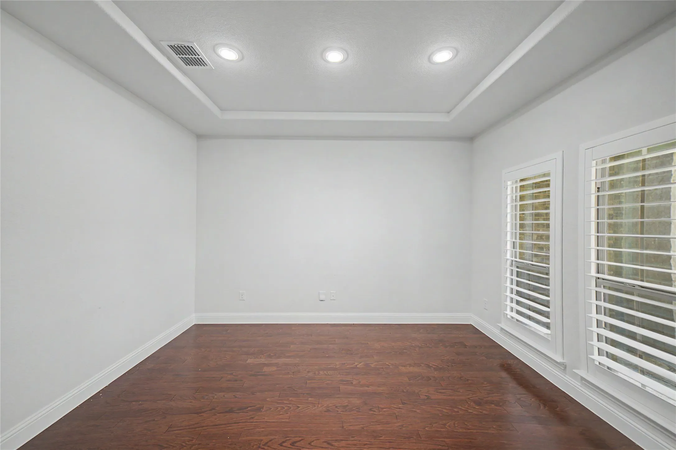 Single Family Residence For Sale in Denton County , 1457 Brent Knoll Drive, Frisco, Texas 75033, 5 Bedroom, 5 Bathroom, 2 Garage spaces, 4,262 Sqft, built in 2020, mls#21376395, Real Estate Agent in Frisco, Homes For Sale in Denton county, Homes For Sale in Frisco, Realtor in Frisco Texas, Real Estate Brokerage Independent Realty Texas, Luminita Cordes Realtor