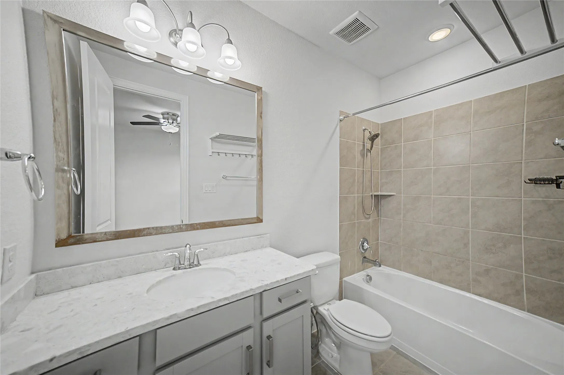 Single Family Residence For Sale in Denton County , 1457 Brent Knoll Drive, Frisco, Texas 75033, 5 Bedroom, 5 Bathroom, 2 Garage spaces, 4,262 Sqft, built in 2020, mls#21376395, Real Estate Agent in Frisco, Homes For Sale in Denton county, Homes For Sale in Frisco, Realtor in Frisco Texas, Real Estate Brokerage Independent Realty Texas, Luminita Cordes Realtor